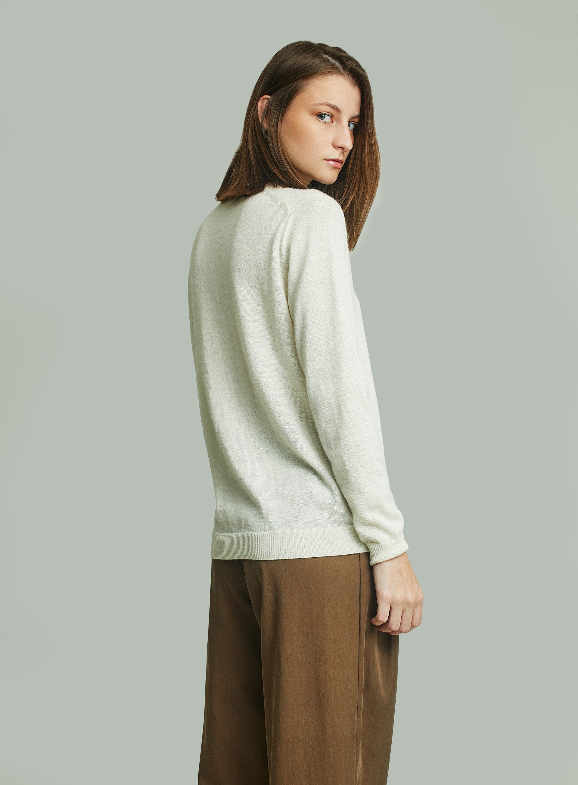 Alicia Sweater Baby Alpaca Color Ecru - Paz Lifestyle