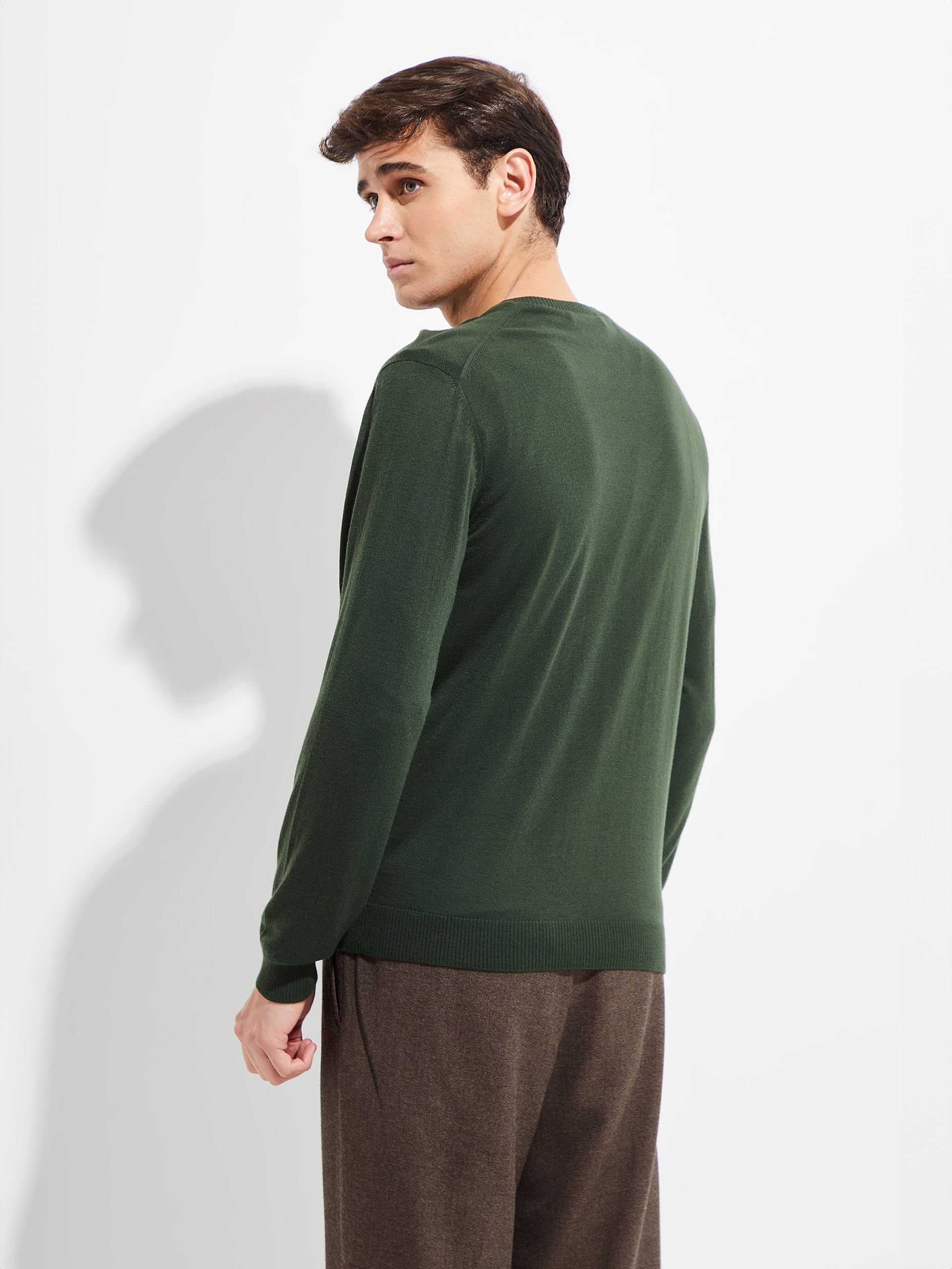Brian Sweater Vicuna Color Green - Paz Lifestyle