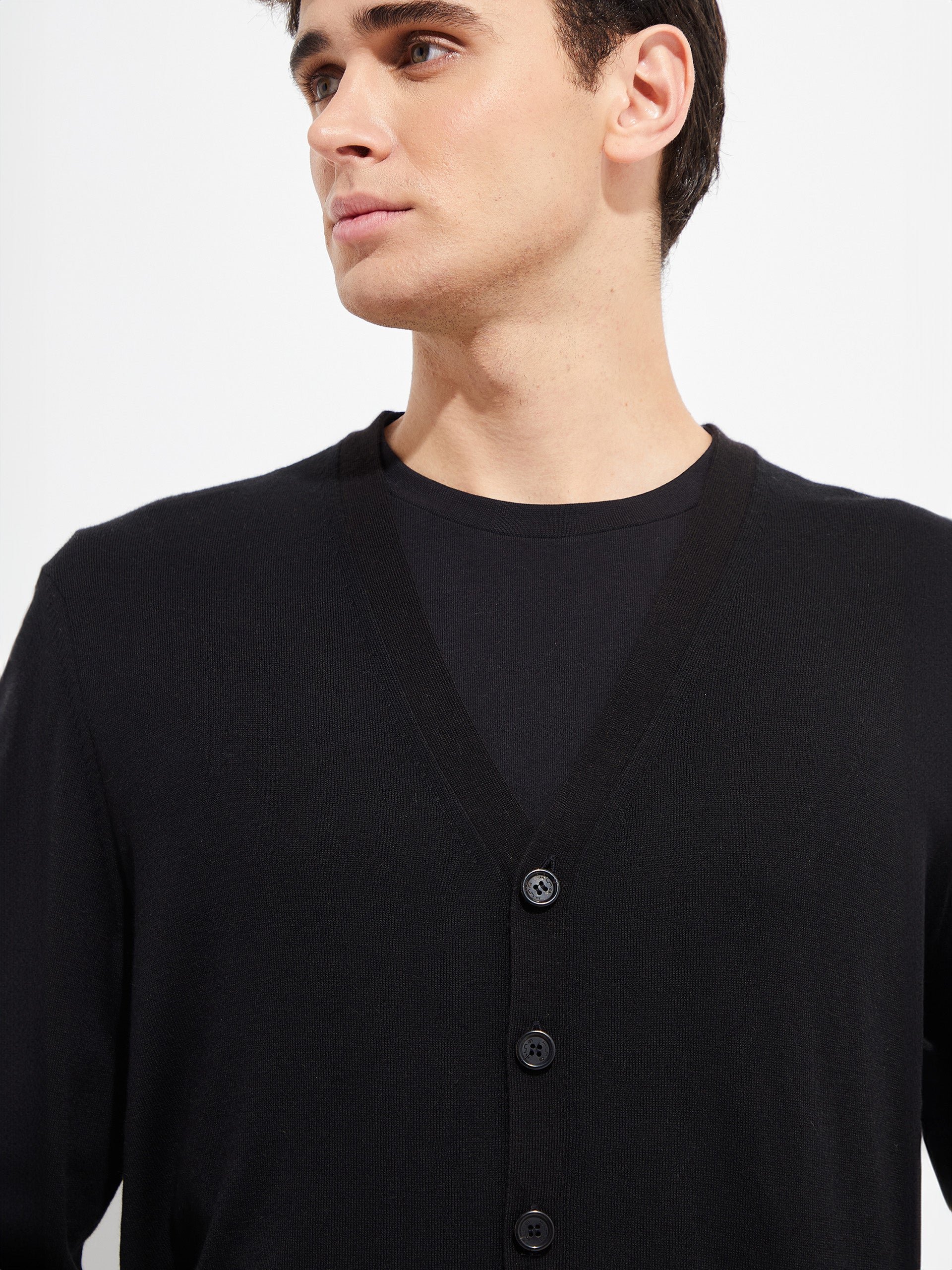 Bernard Cardigan Vicuña Color Black