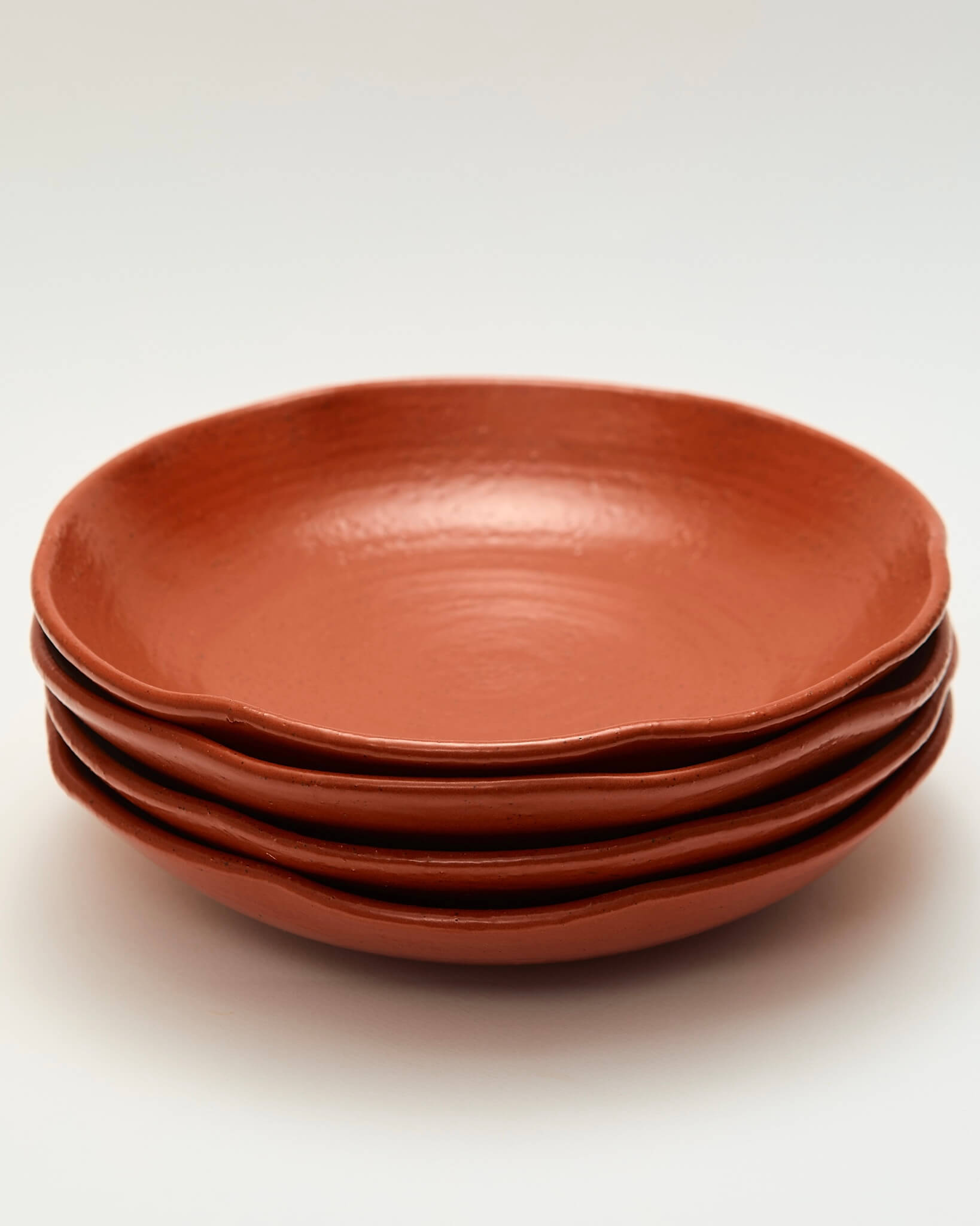 Plato de pasta rojo - Paz Lifestyle