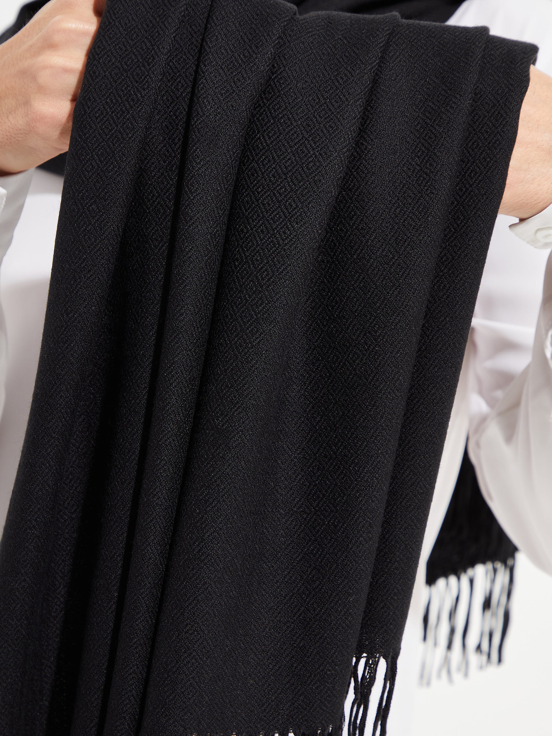 Bellinzona Shawl Vicuña Color Black