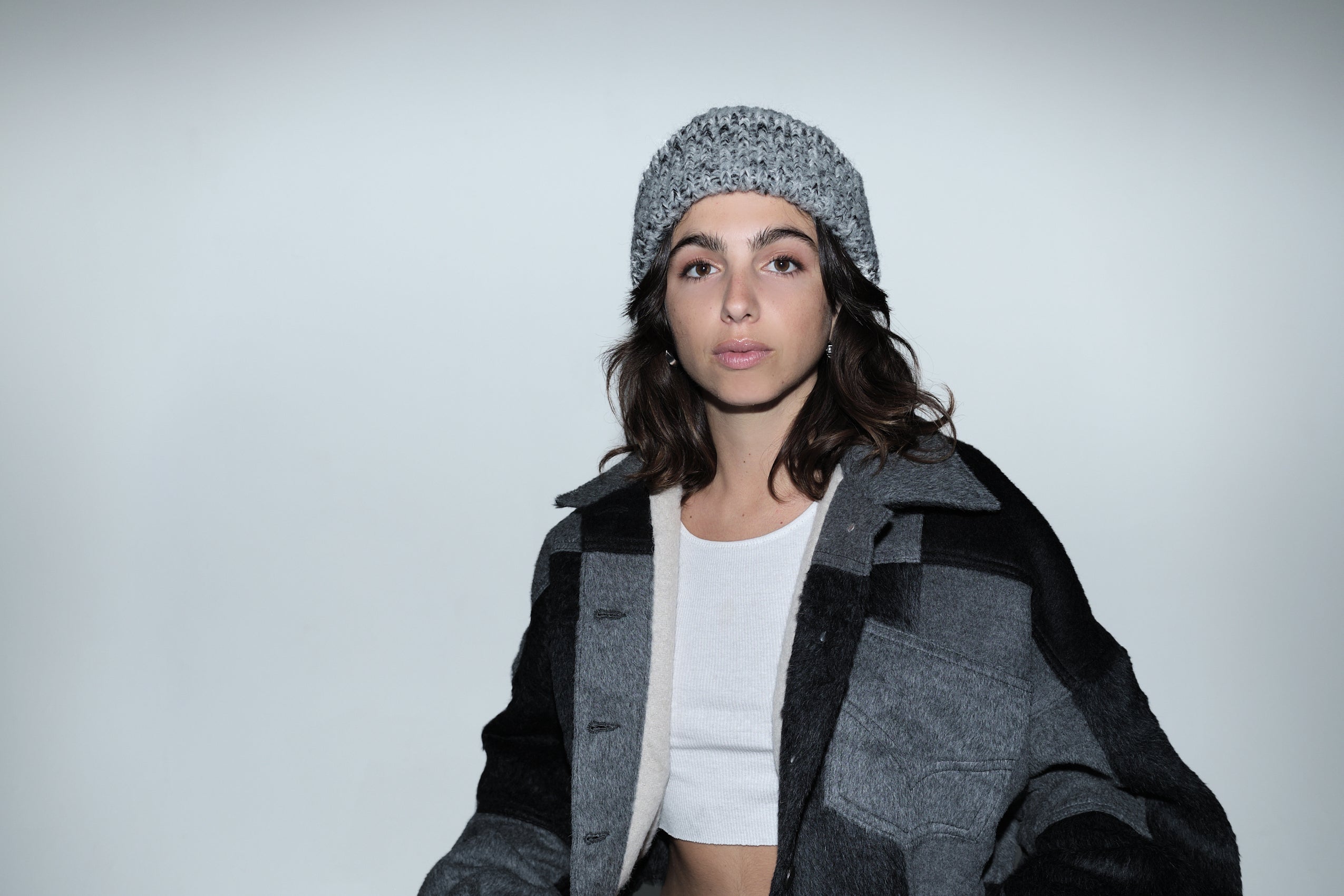 FRIO Alpaca Cotton Blend Hat, Carbón Melange - Paz Lifestyle