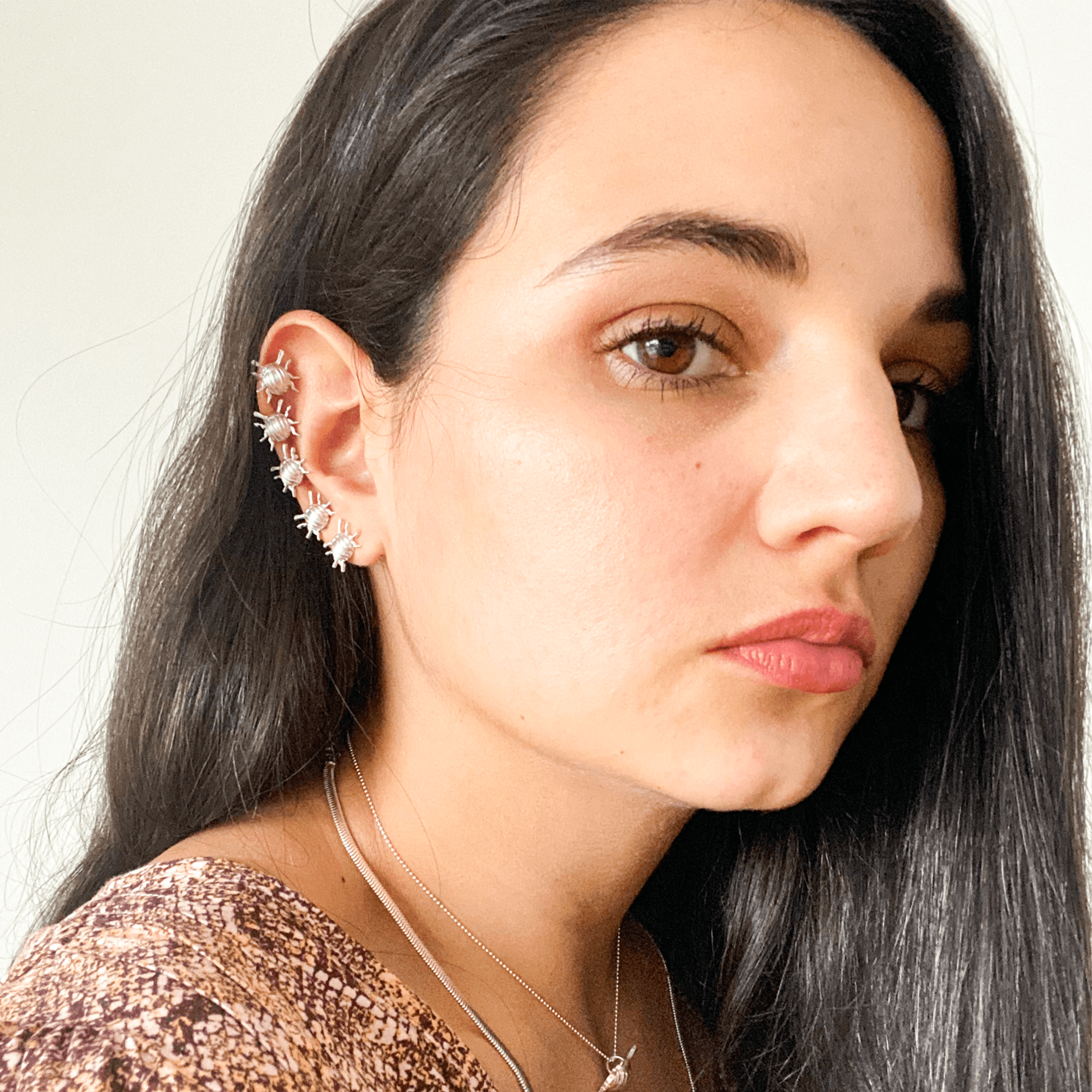 Tiny Beetle Silver Ear Cuff Earrings d'Franciscojewelry