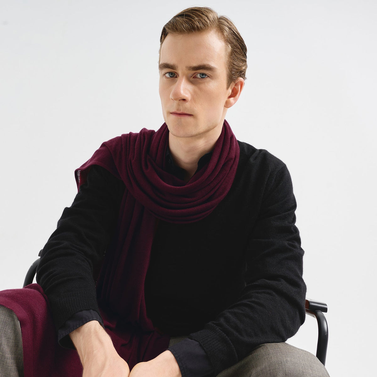 Bouveret Shawl Vicuña Cherry
