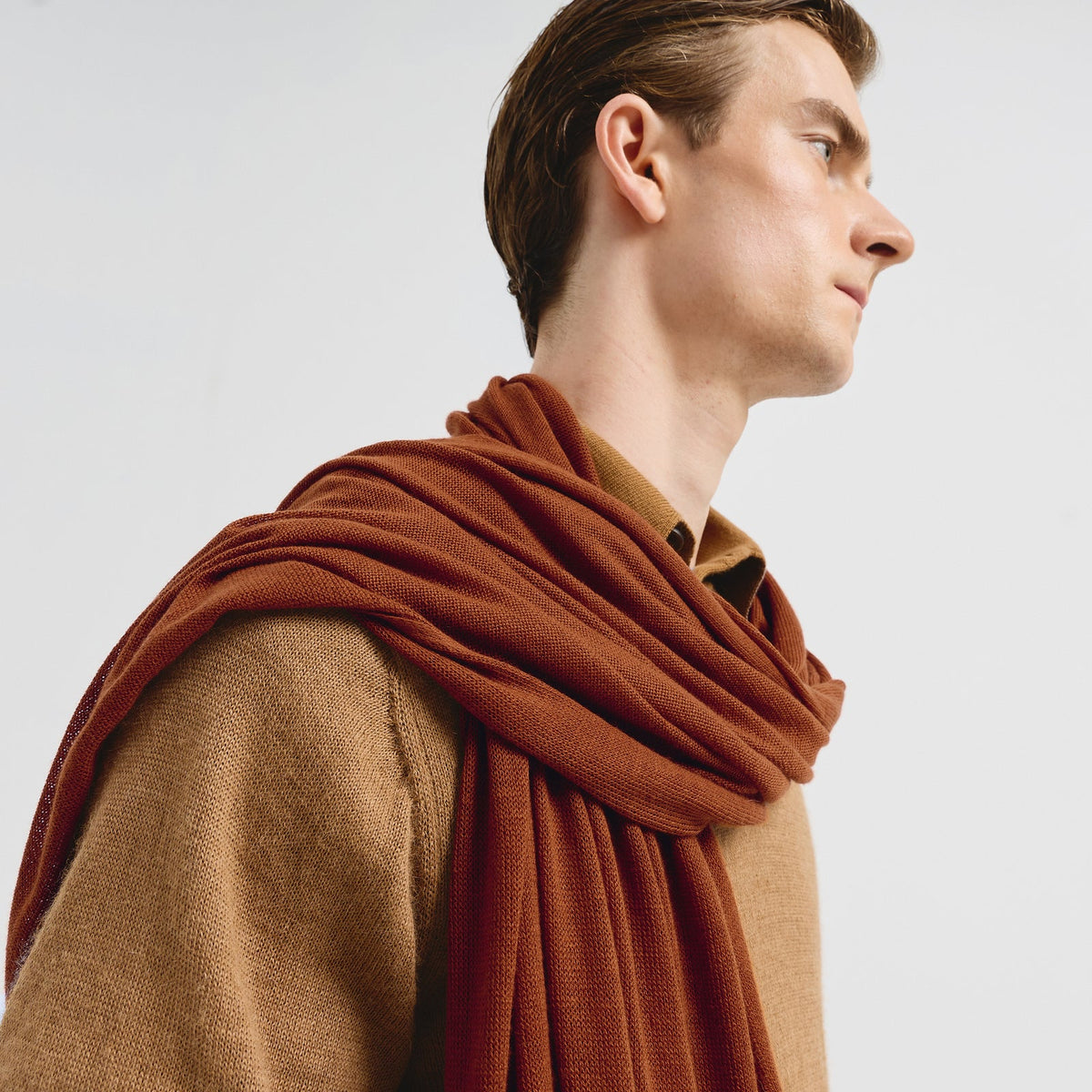 Bouveret Shawl Vicuña Color Rustic Orange