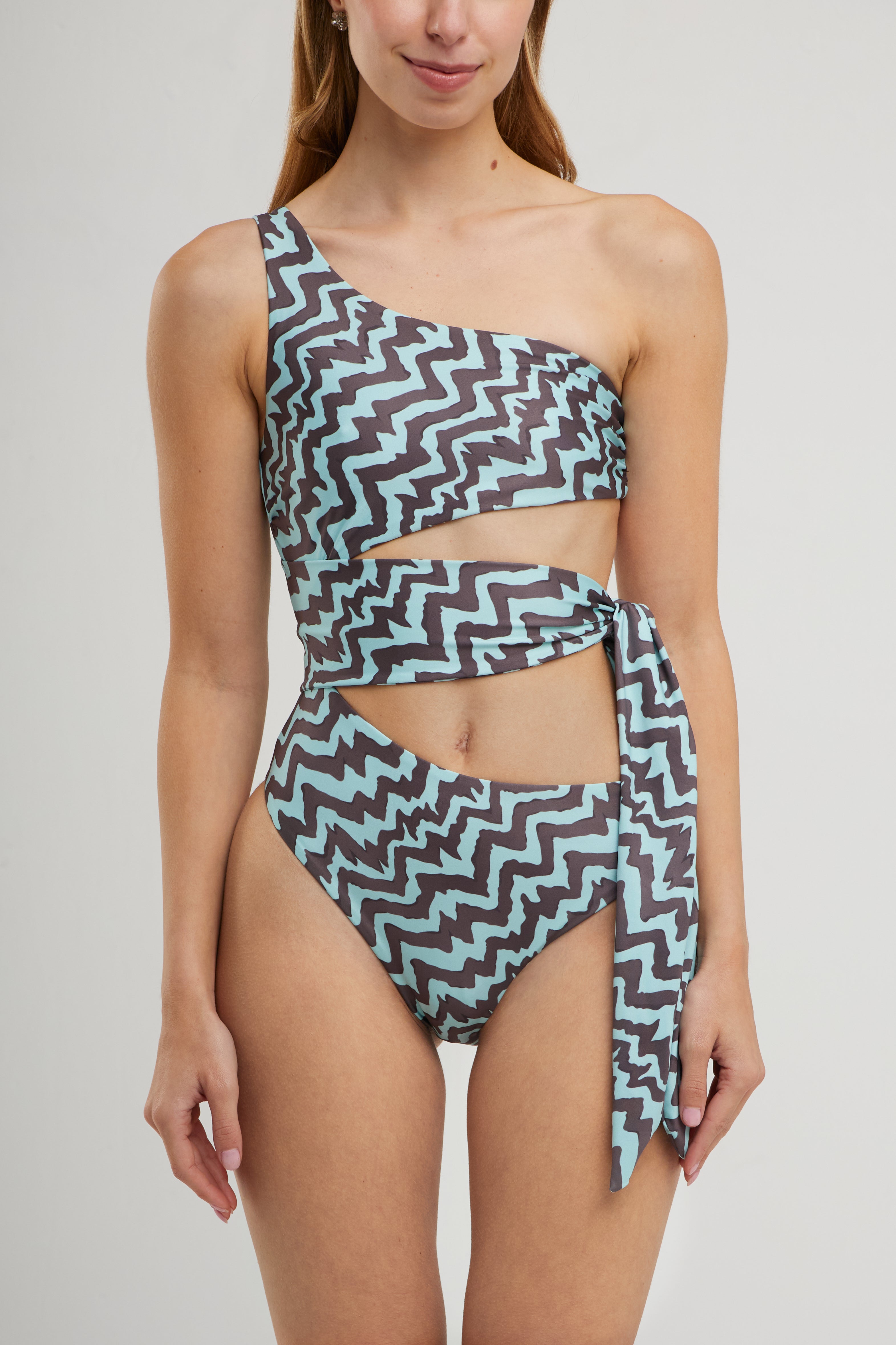 KUSI One-Shoulder One-Piece - Paz Lifestyle 