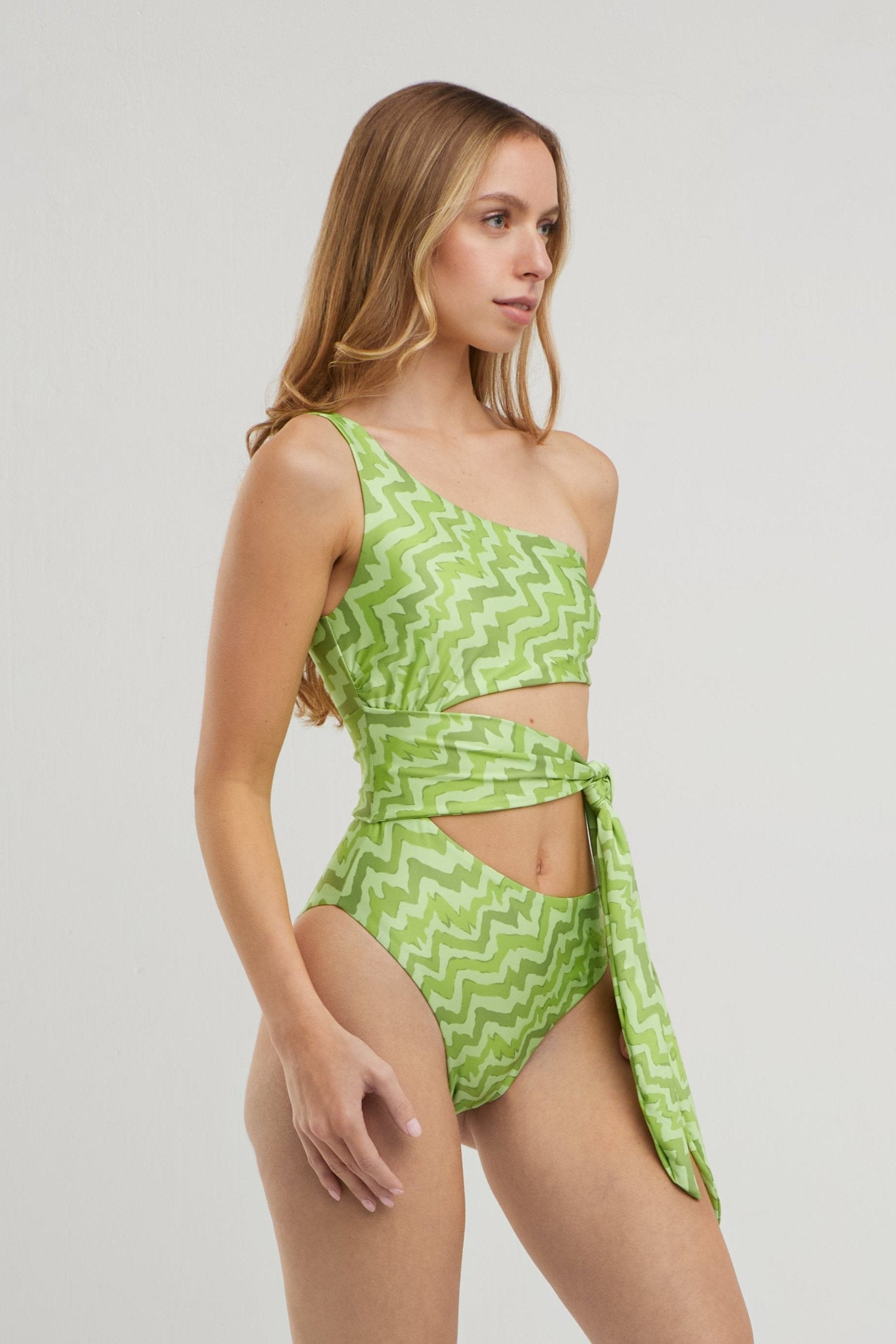 SAMI One-Shoulder One-Piece - Paz Lifestyle 