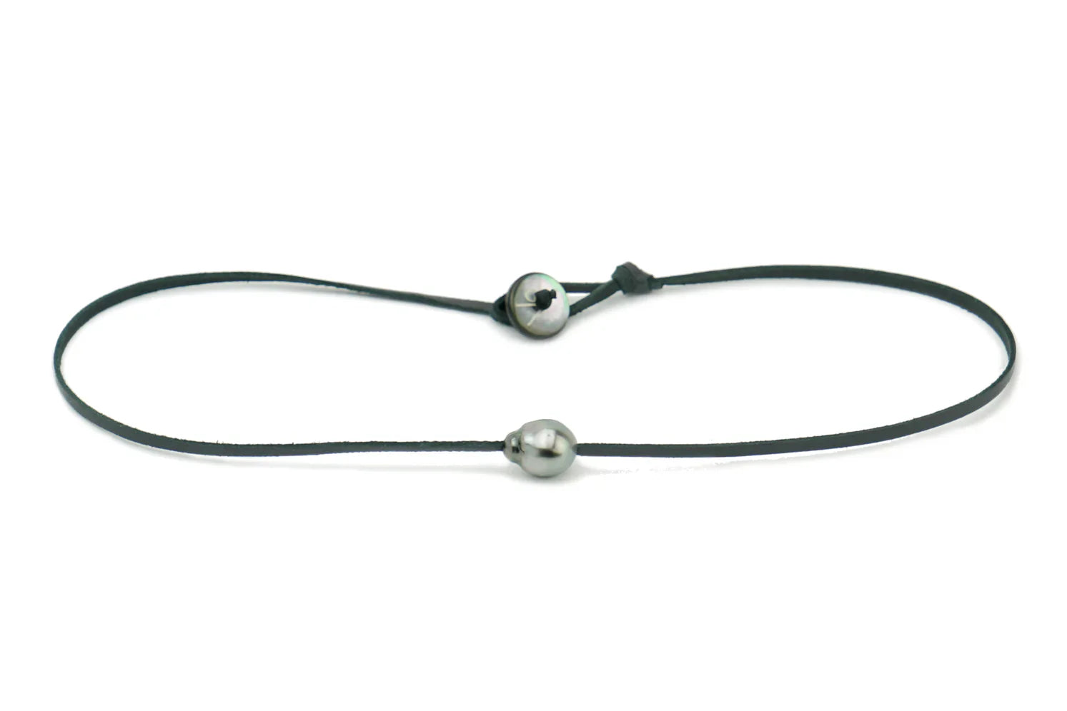 Kamoka for Men: Mana Necklace with Mother-of-Pearl Button Closure - Paz Lifestyle 