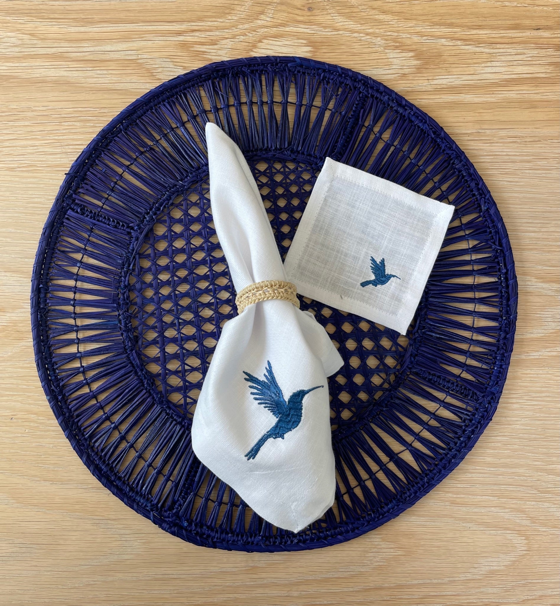 Hummingbird Hand Embroidered Linen Napkin by Helecho Set of 4 - Paz Lifestyle 