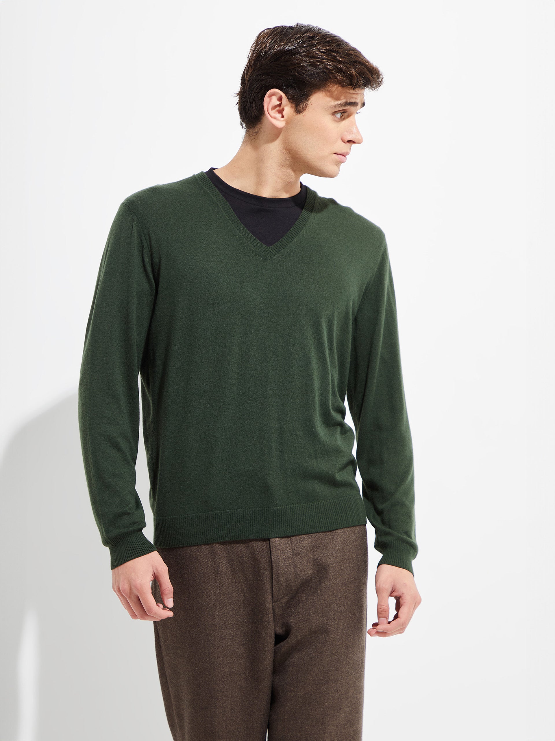 Brian Sweater Vicuna Color Green - Paz Lifestyle 