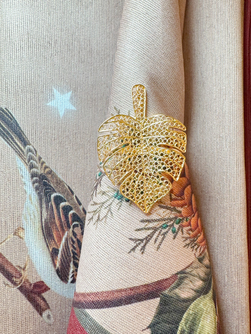 Filigree Deluxe Big Leaf Napkin Ring - Paz Lifestyle 