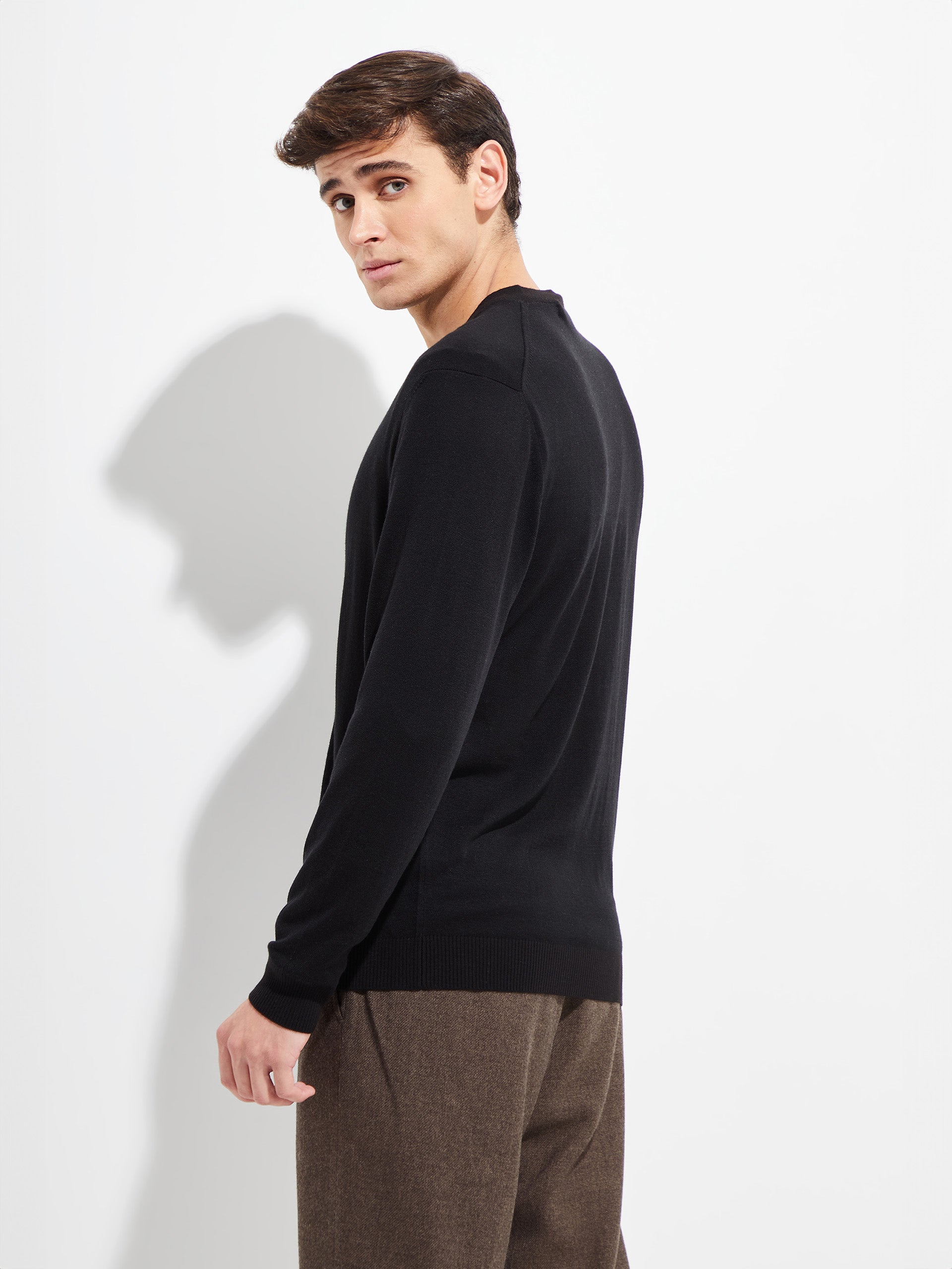 Bernard Cardigan Vicuña Color Black