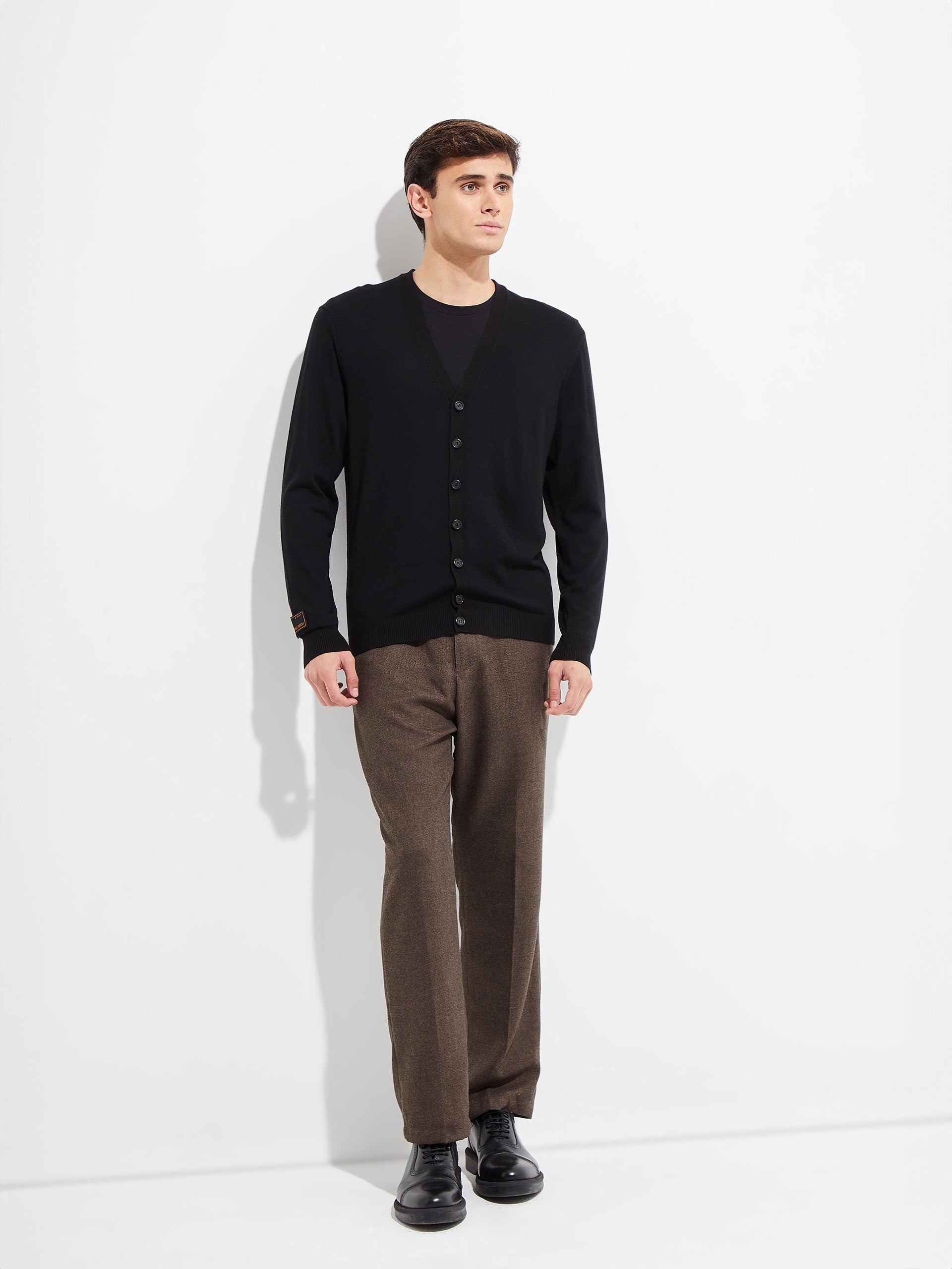 Bernard Cardigan Vicuña Color Black