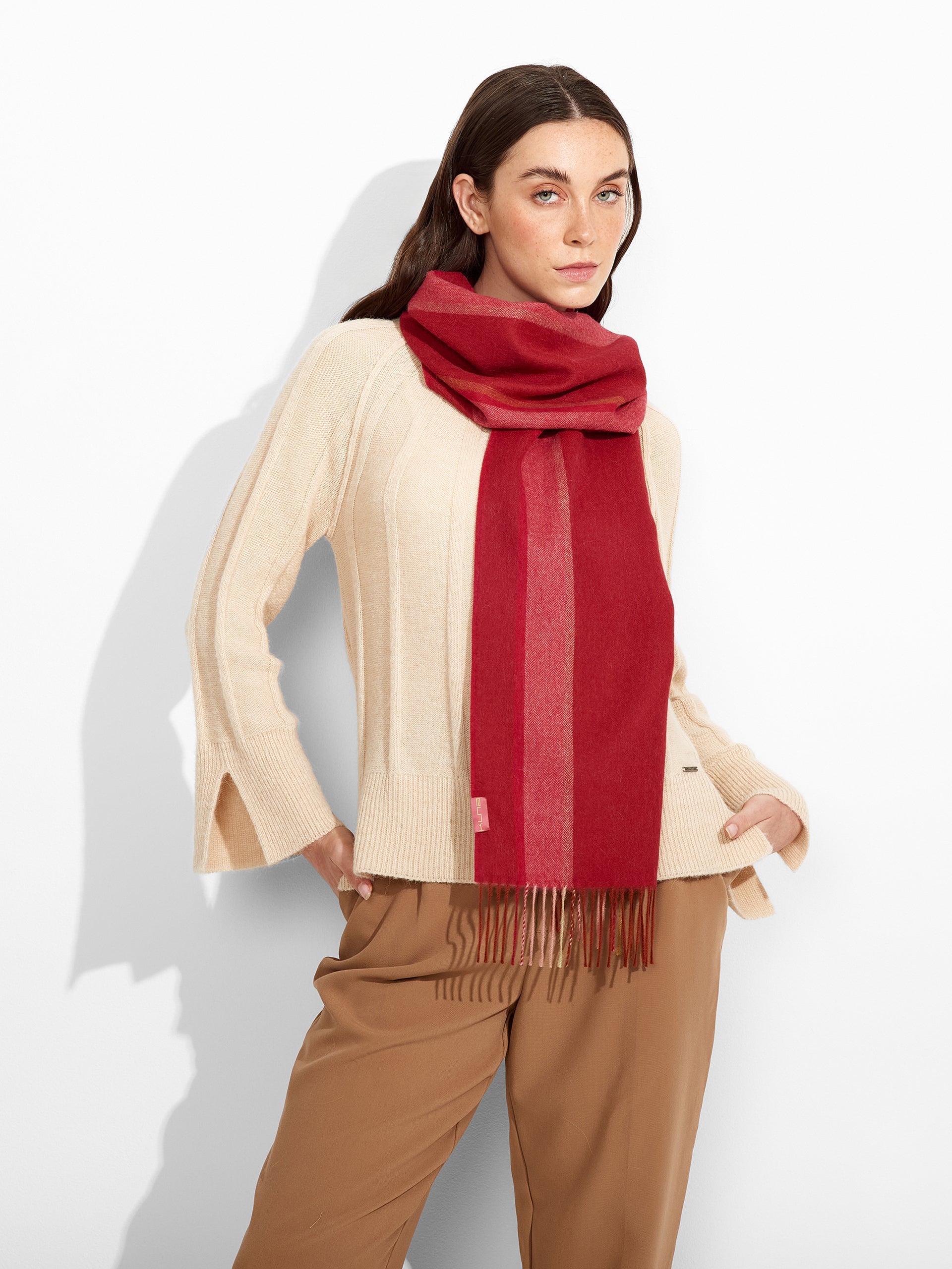 Perejil Scarf Baby Alpaca Color Red