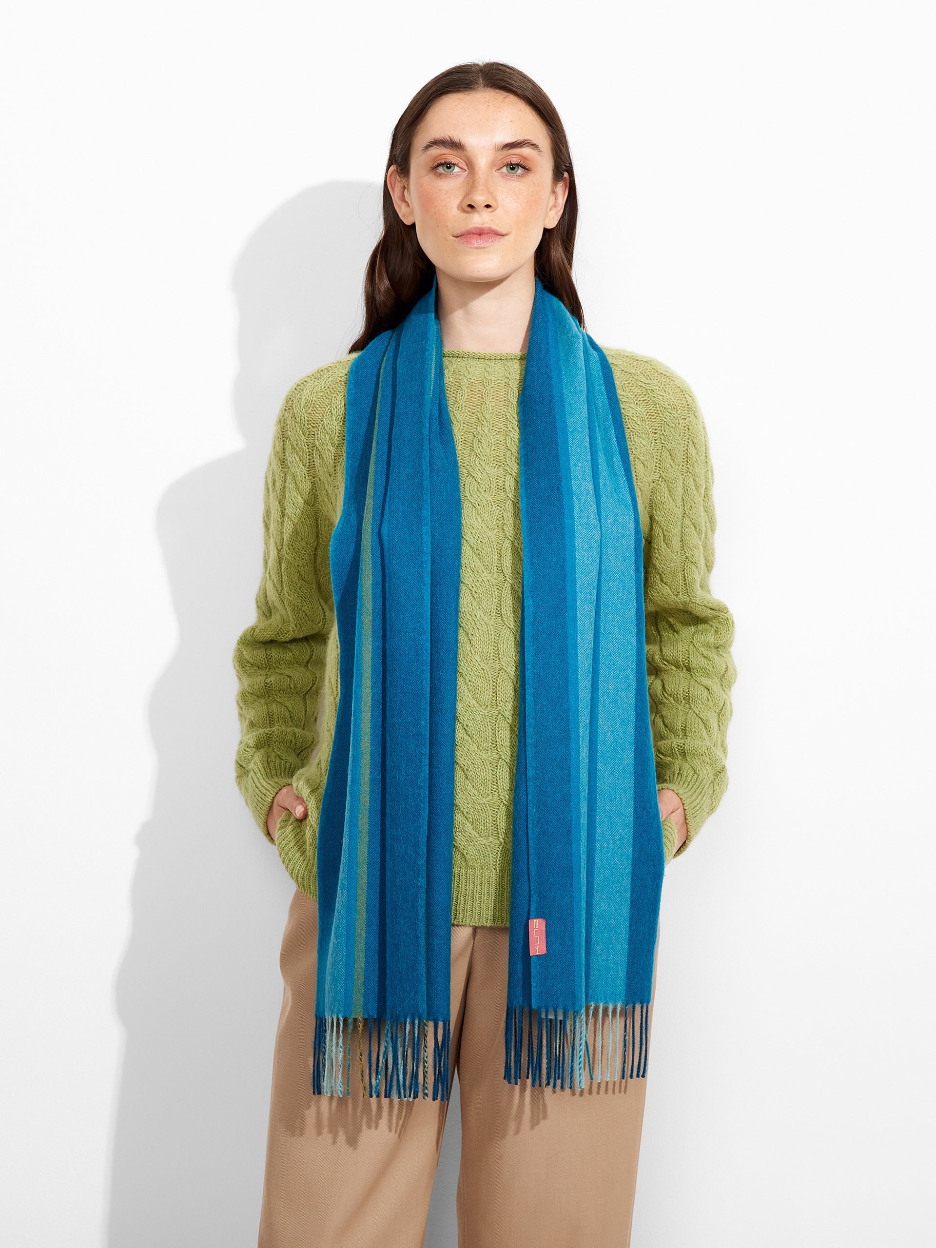 Perejil Scarf Baby Alpaca Color Turquoise