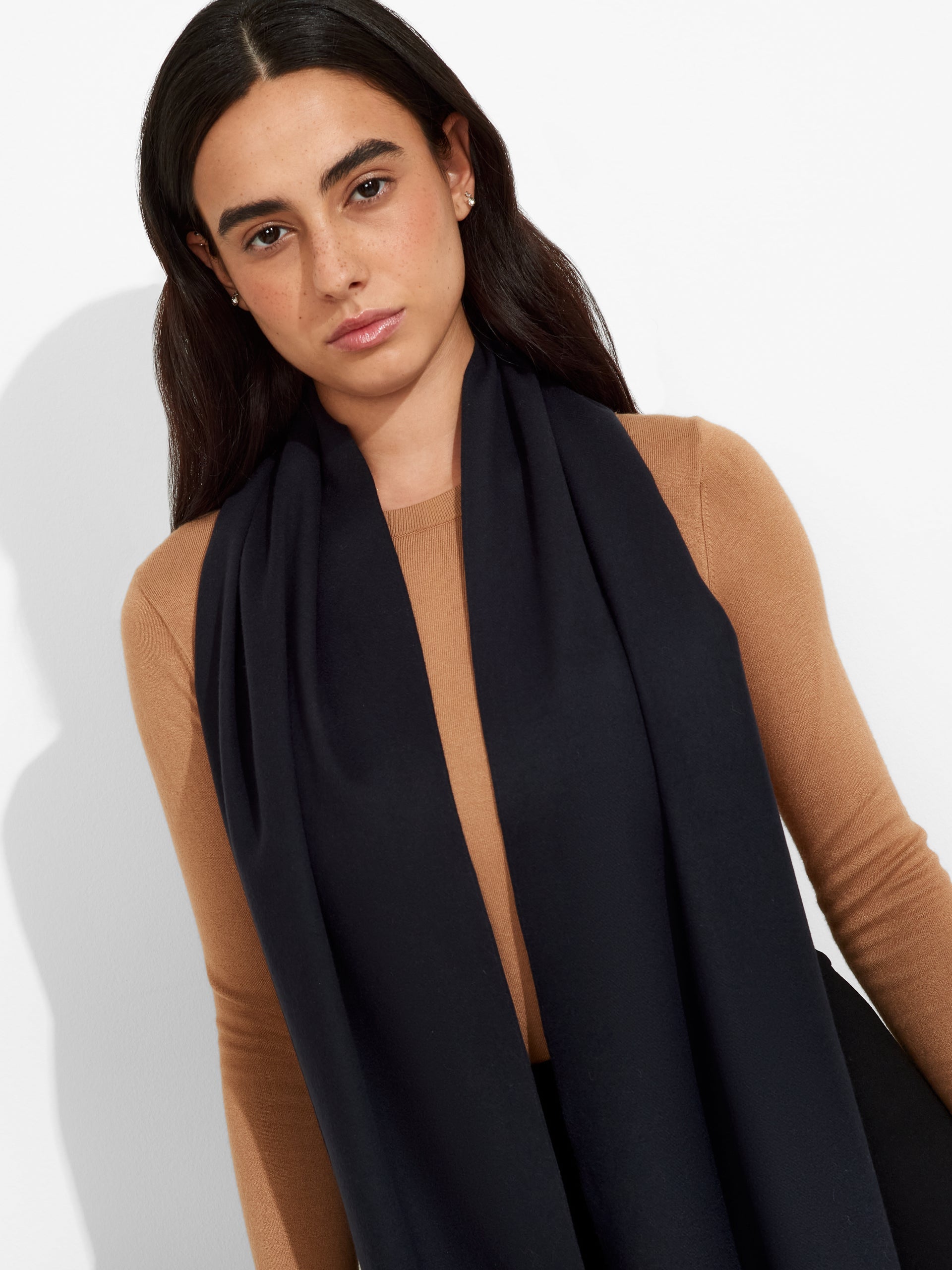 Basel Scarf Vicuna Color Blue - Paz Lifestyle 