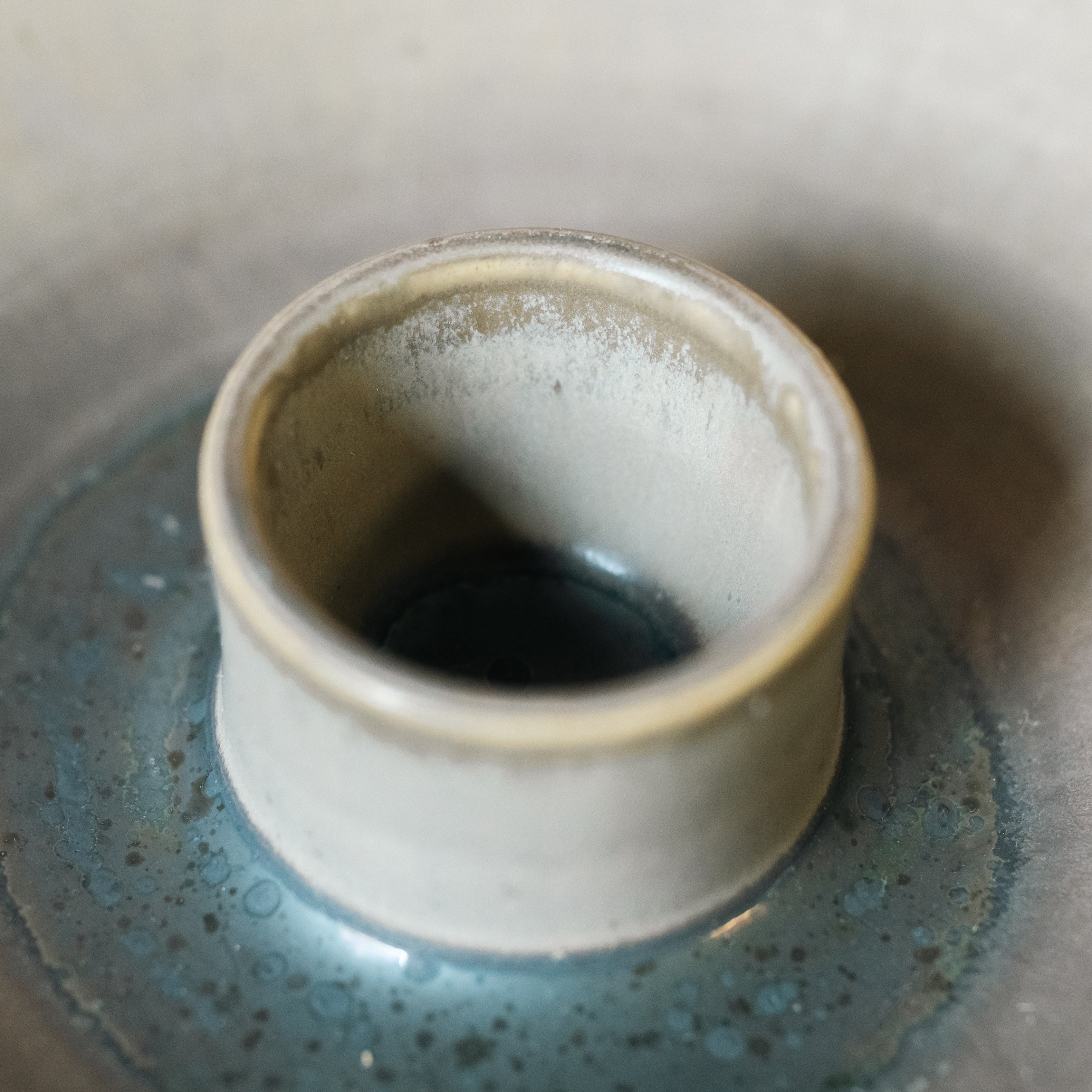 Palo Santo Holder Golden Dune Stoneware Pottery - Paz Lifestyle 