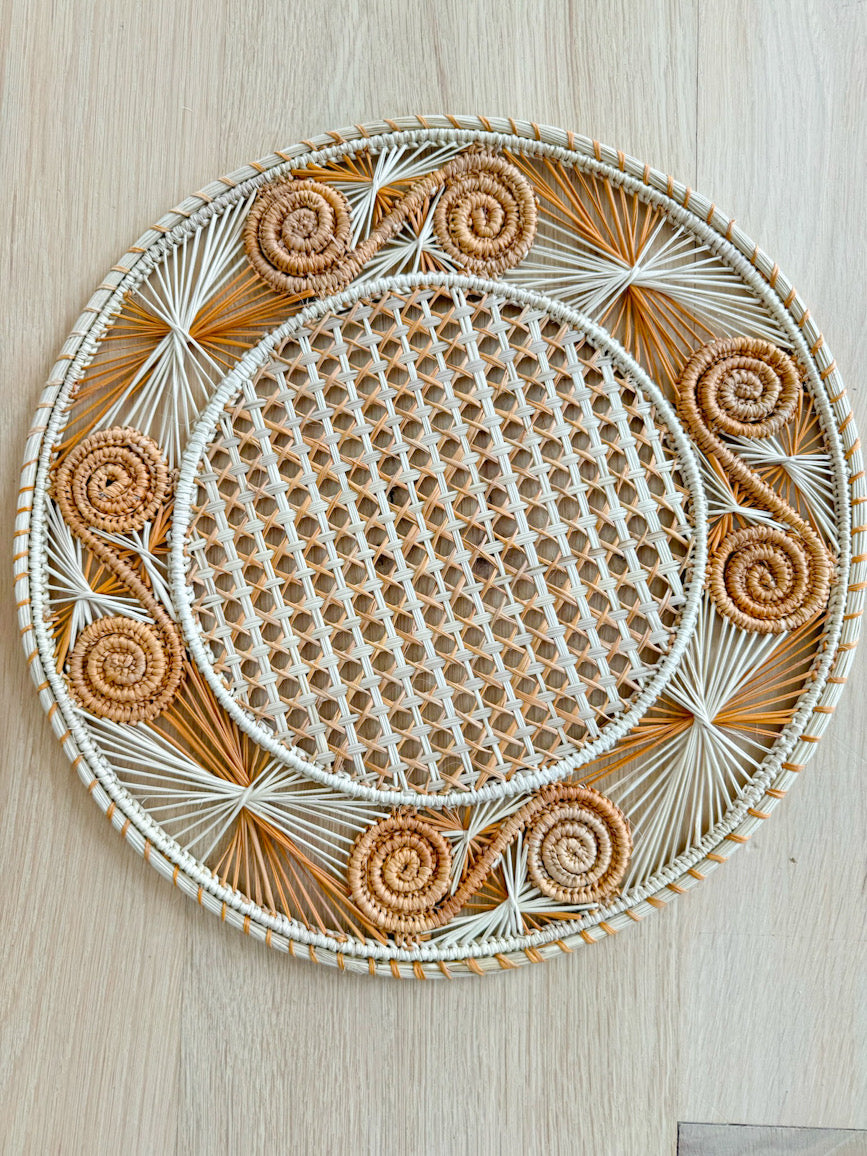 Usicauri Caracol Placemats Curuba/Salmon - Paz Lifestyle 