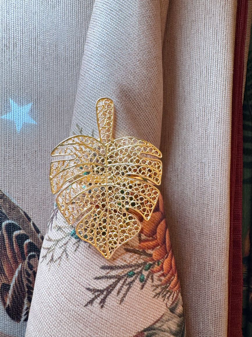 Filigree Deluxe Big Leaf Napkin Ring - Paz Lifestyle 