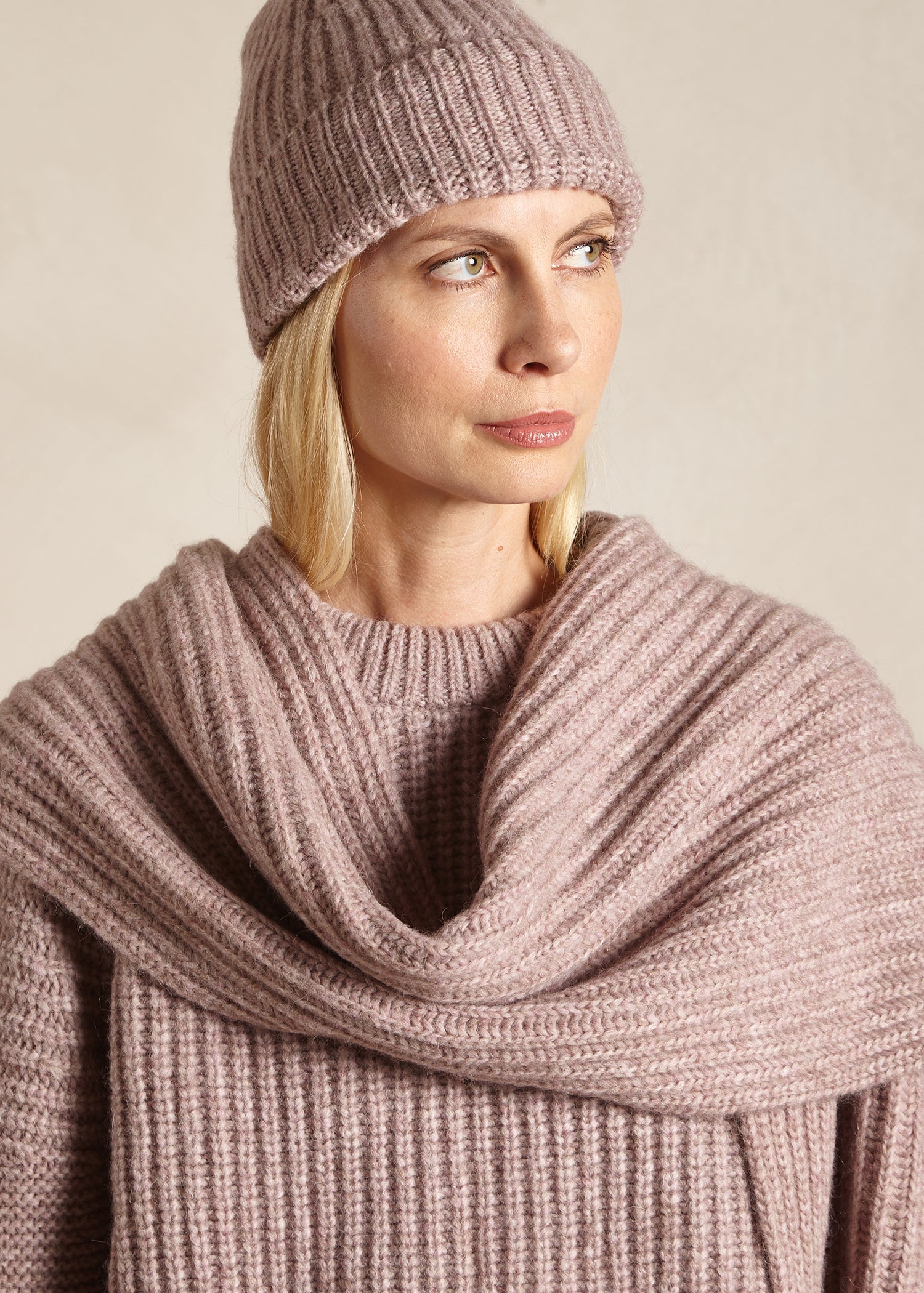 Cozy rib alpaca scarf
