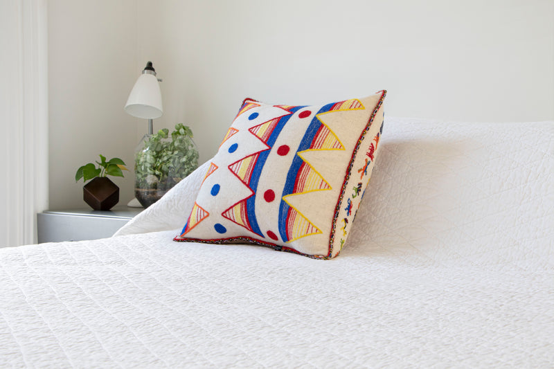 Triangle Chicos Mollo Pillow - PAZLIFESTYLE