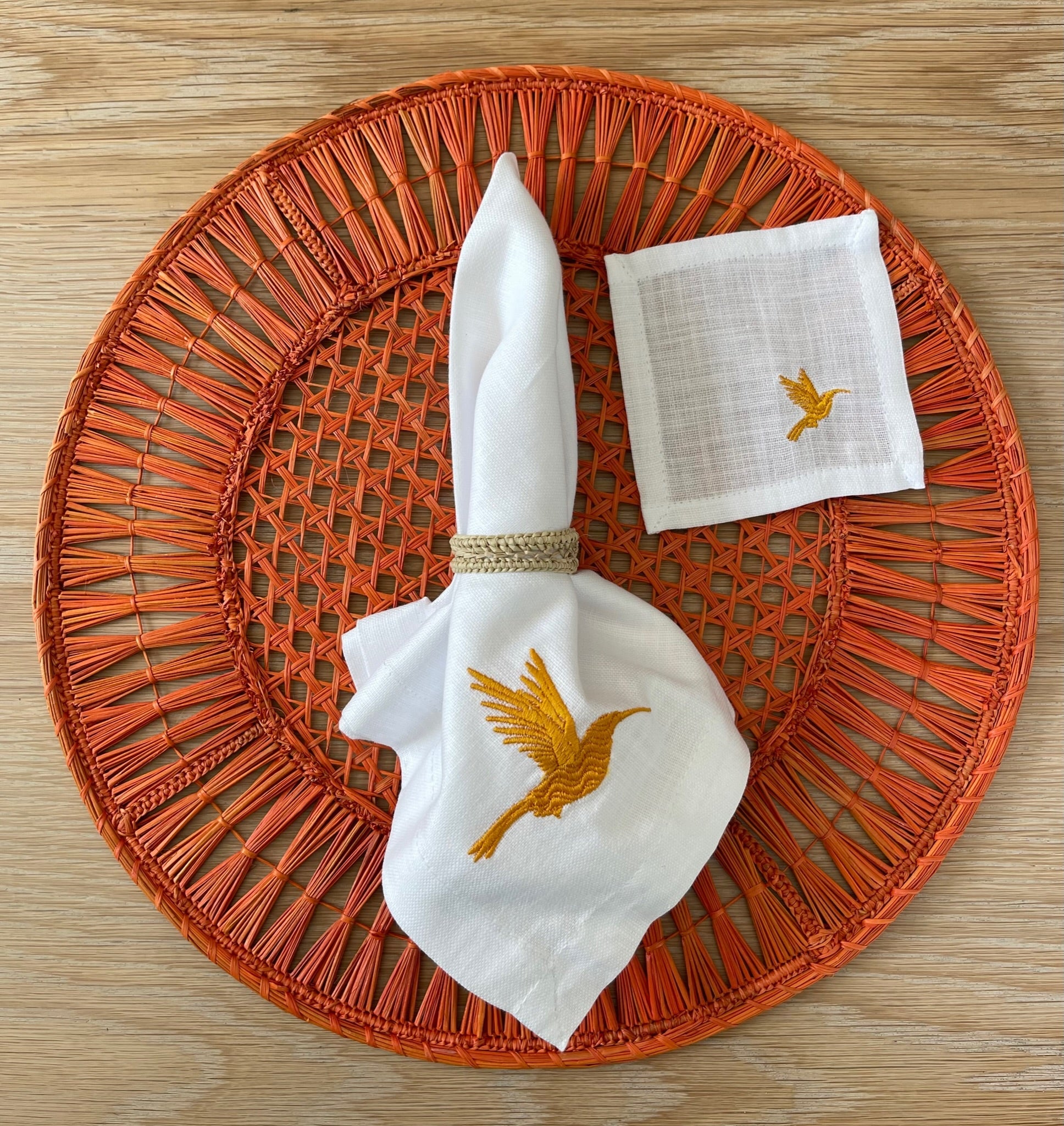 Hummingbird Hand Embroidered Linen Napkin by Helecho Set of 4 - Paz Lifestyle 