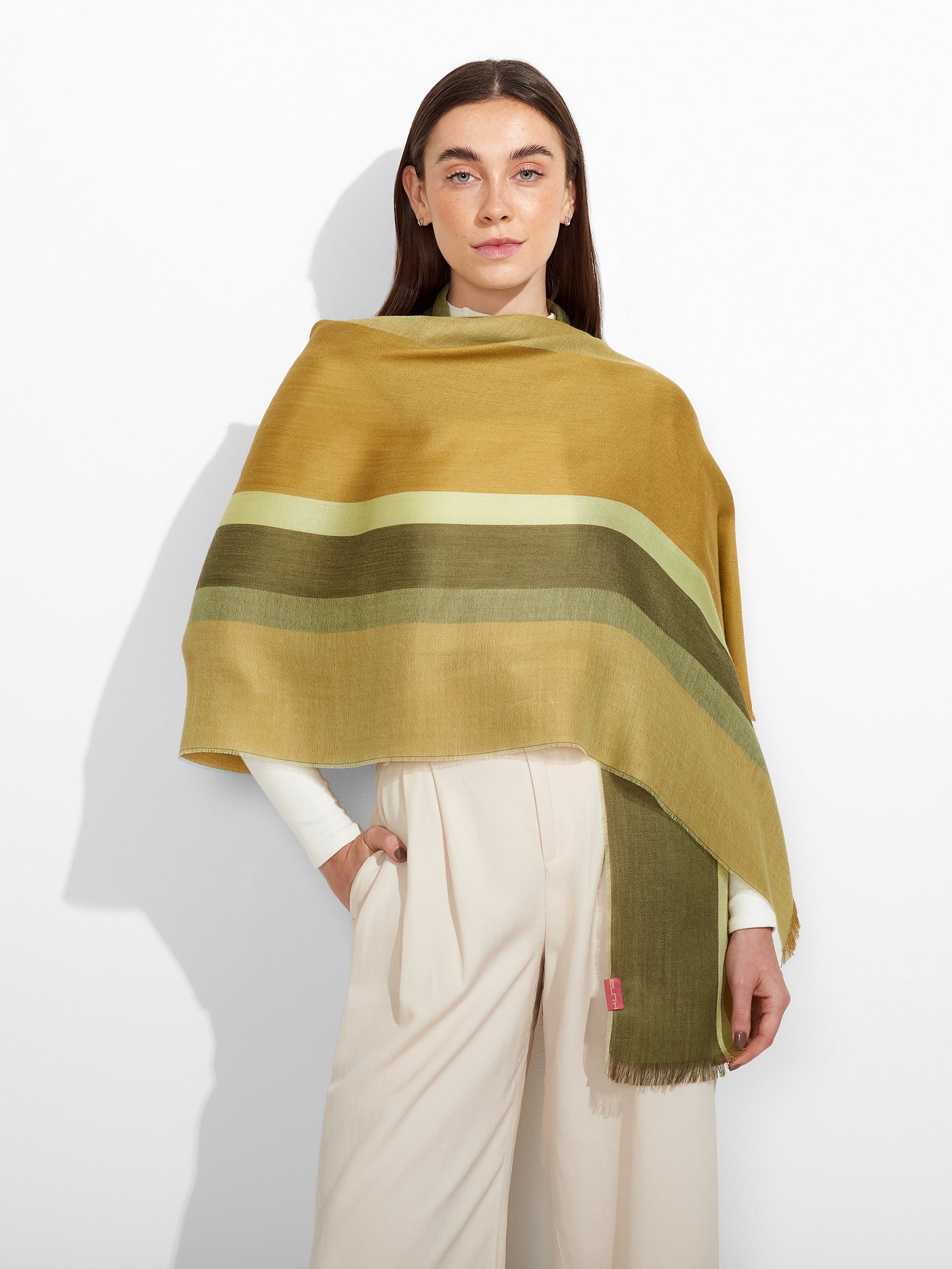 Zarry Shawl Baby Alpaca Color Red