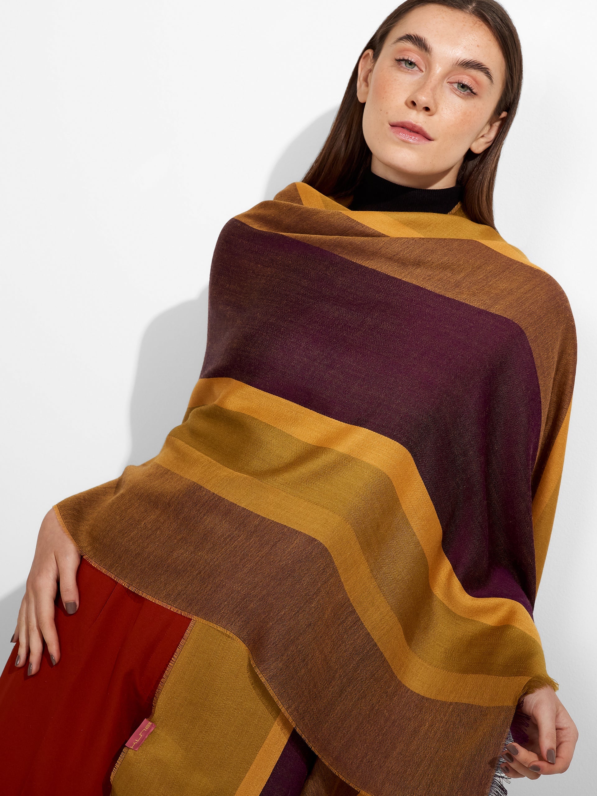 Zarry Shawl Baby Alpaca Color Red