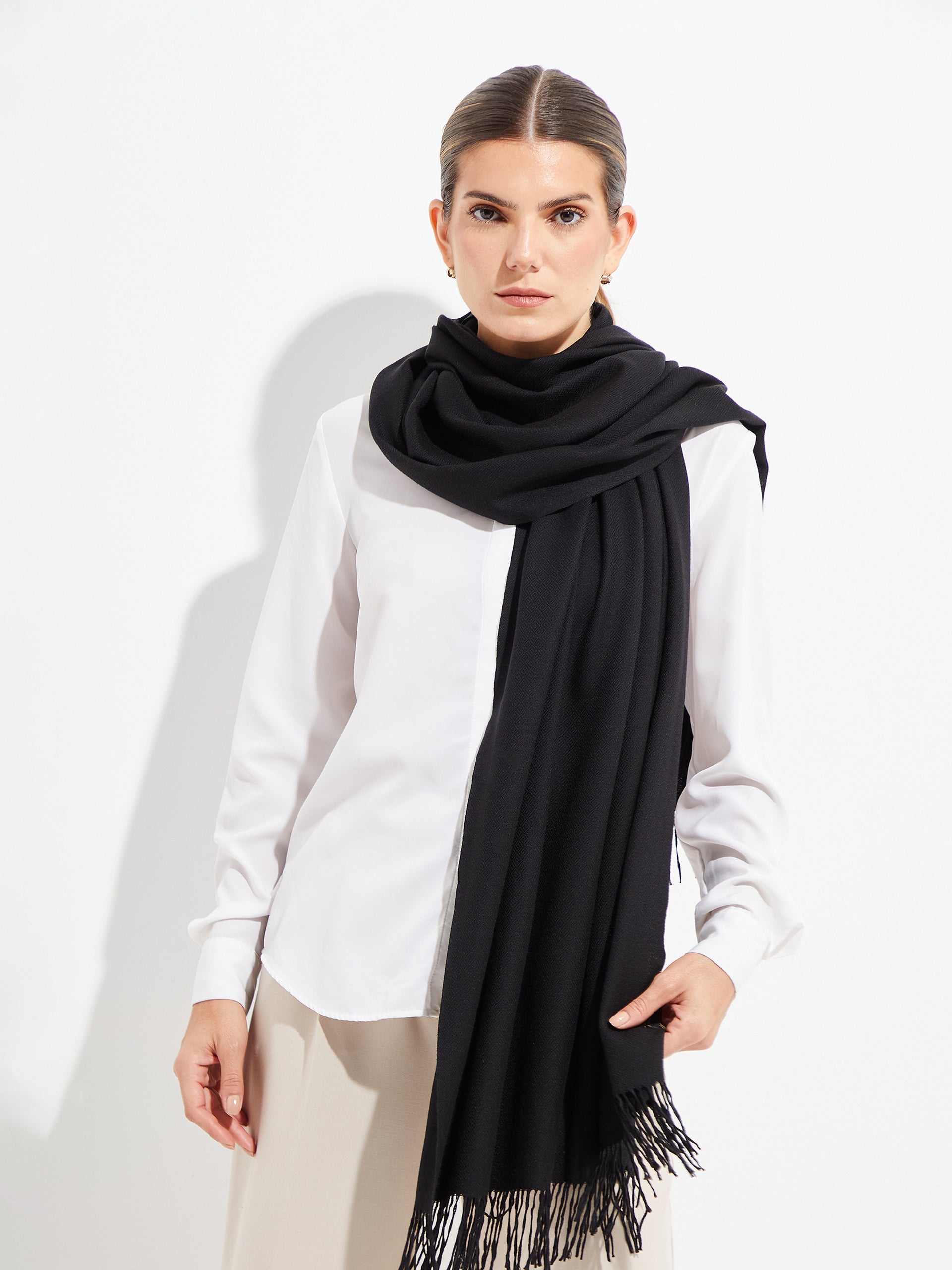 Bellinzona Shawl Vicuña Color Black