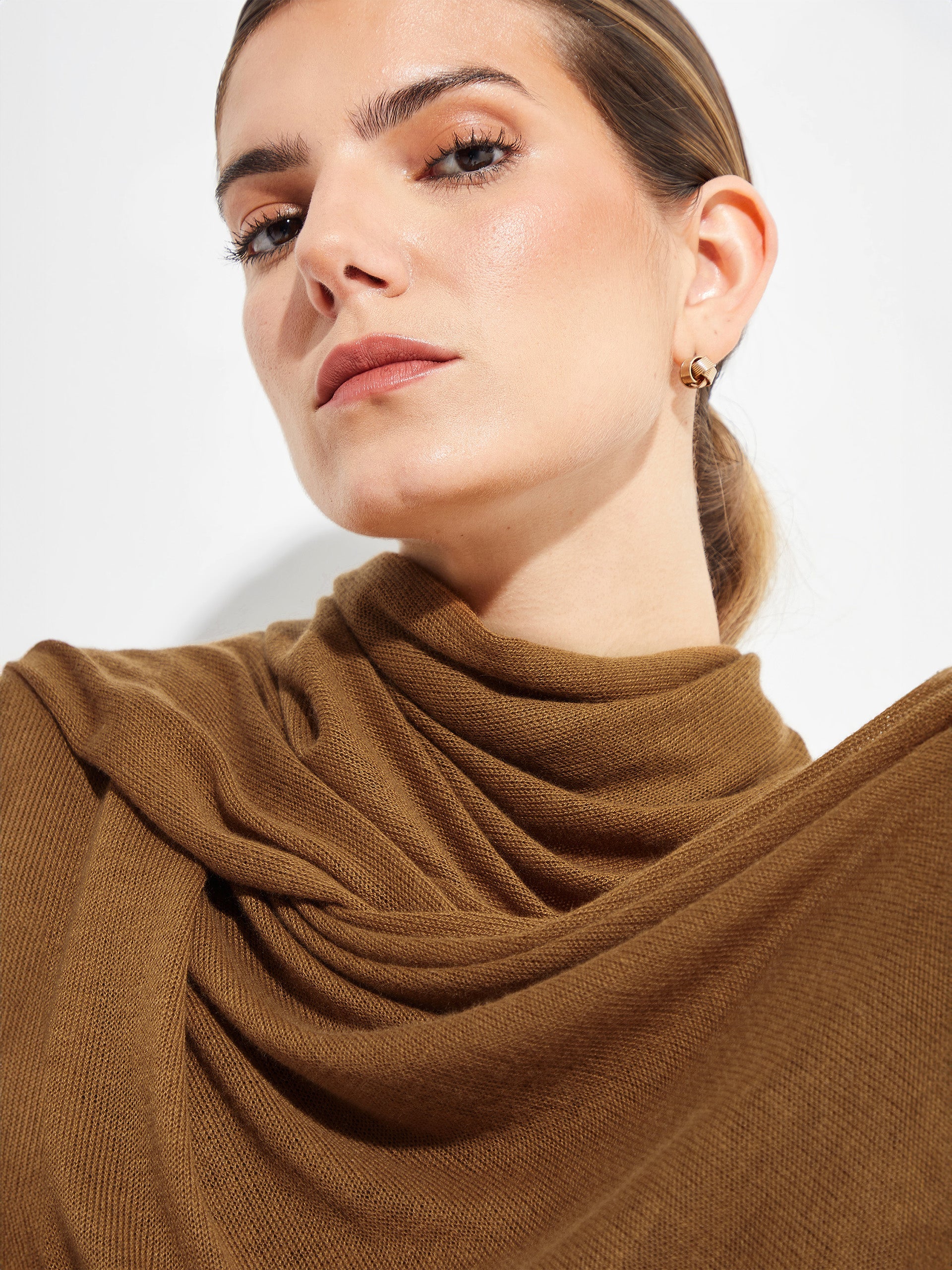 Bouveret Shawl Vicuña Color Vicuna