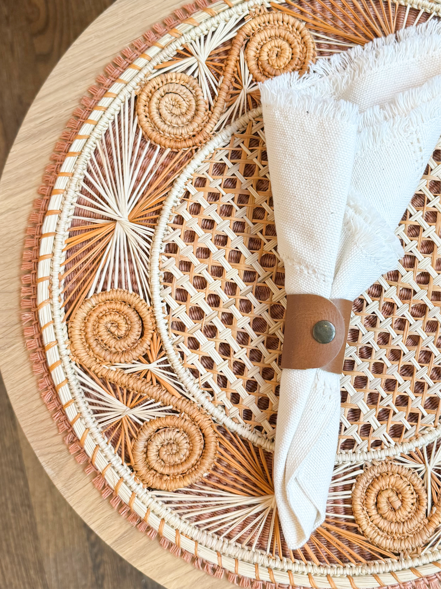 Usicauri Caracol Placemats Curuba/Salmon - Paz Lifestyle 