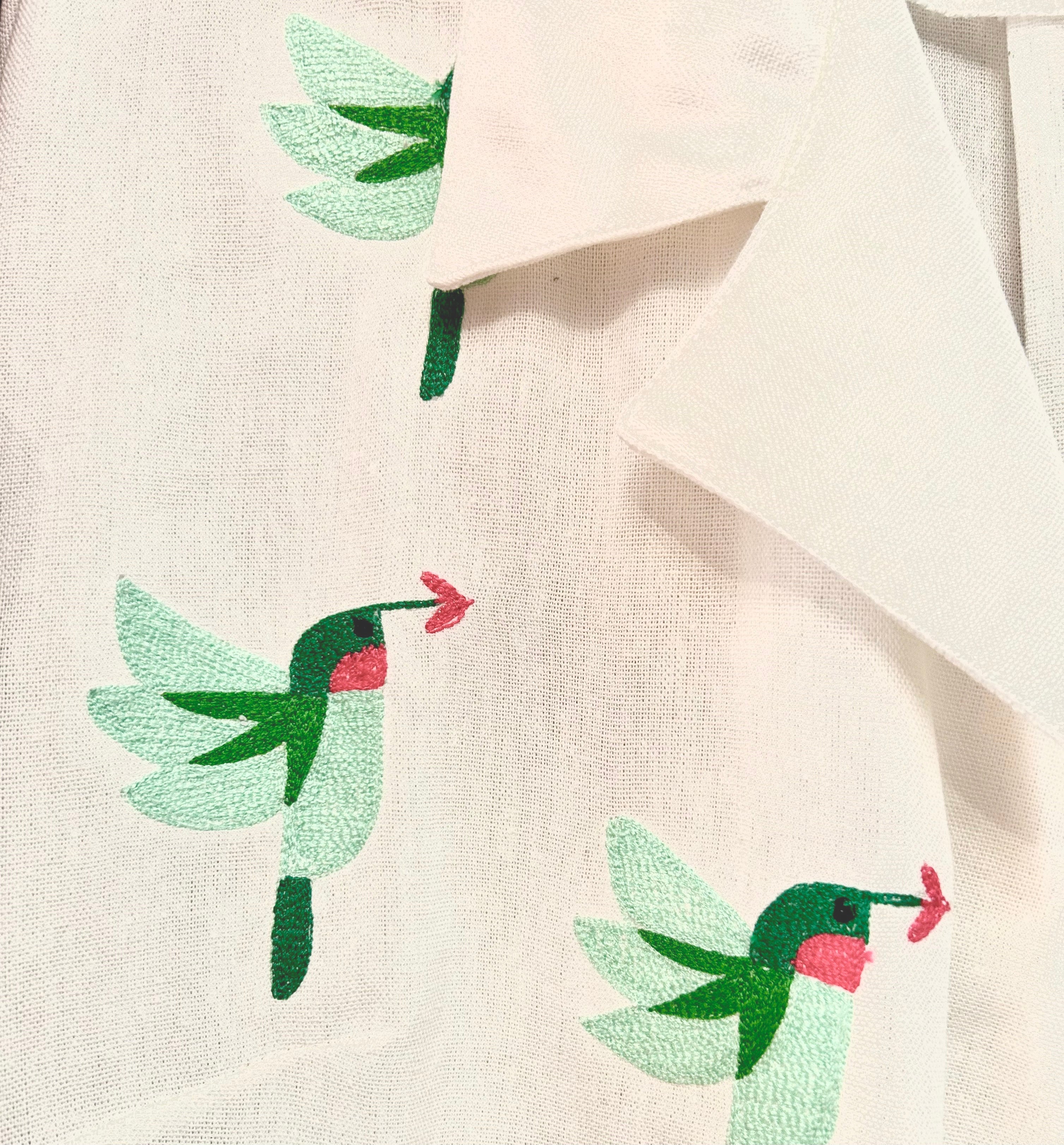AGUSTINA - HUMMINGBIRDS CROP SHIRT - NOQA KASHANI COLLECTION - Paz Lifestyle 