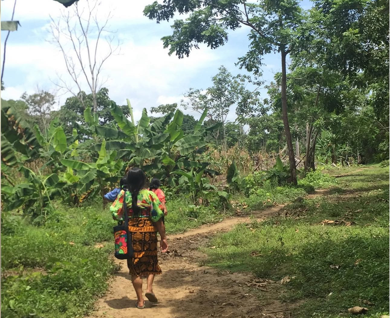 Michu Amarales Hand Bag - Paz Lifestyle 