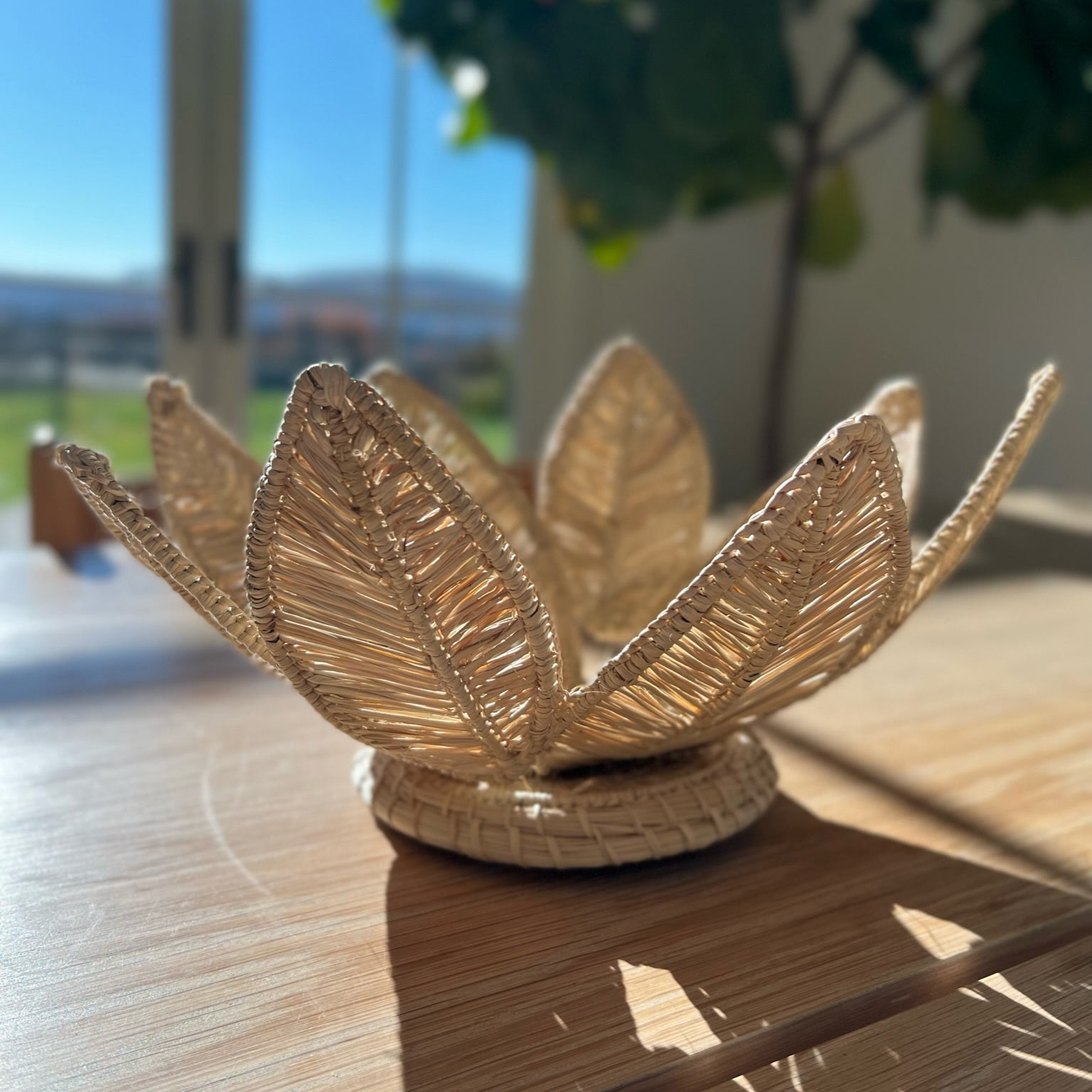Usiacurí  Leaf Bread Basket - Paz Lifestyle 
