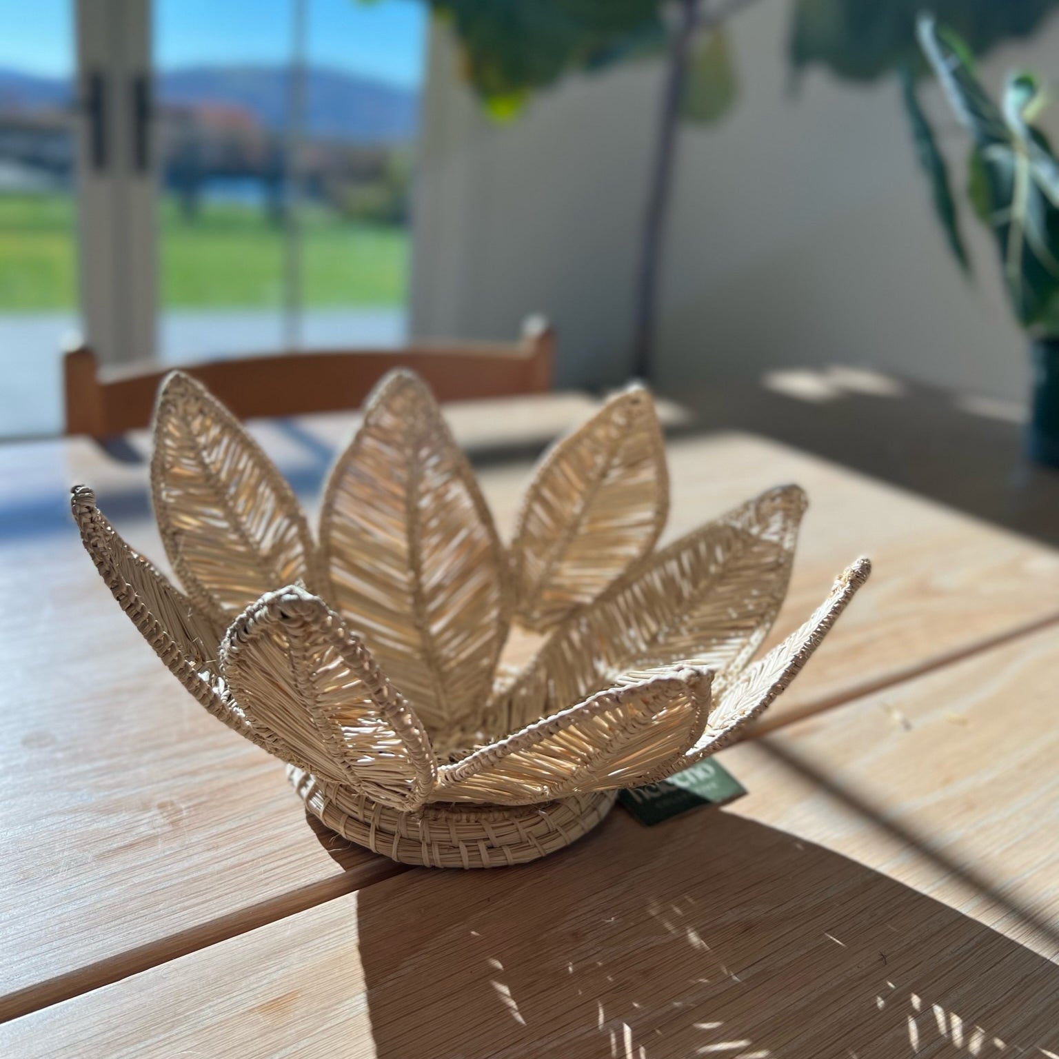 Usiacurí  Leaf Bread Basket - Paz Lifestyle 