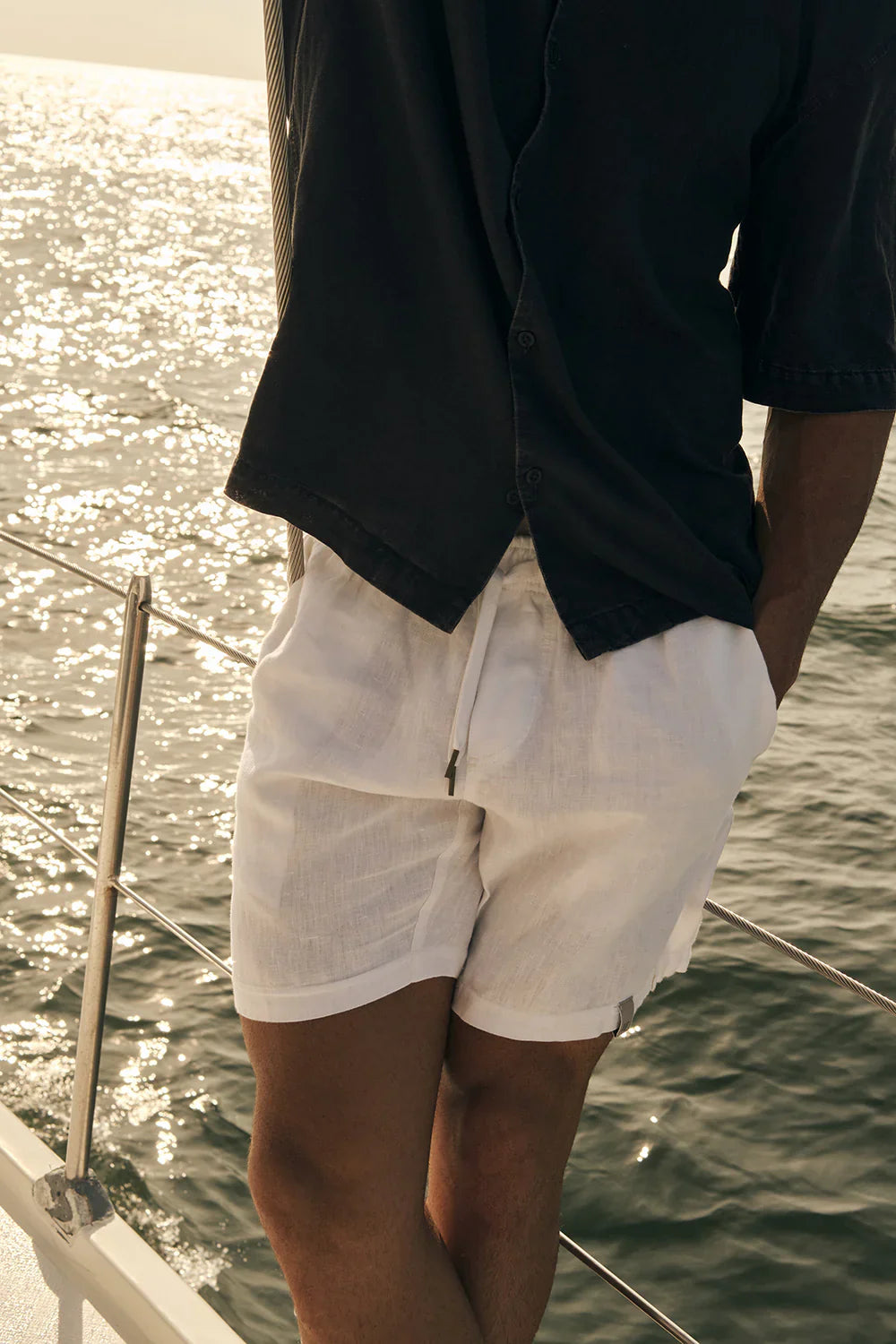 Linen costa slim fit shorts White by Ilot
