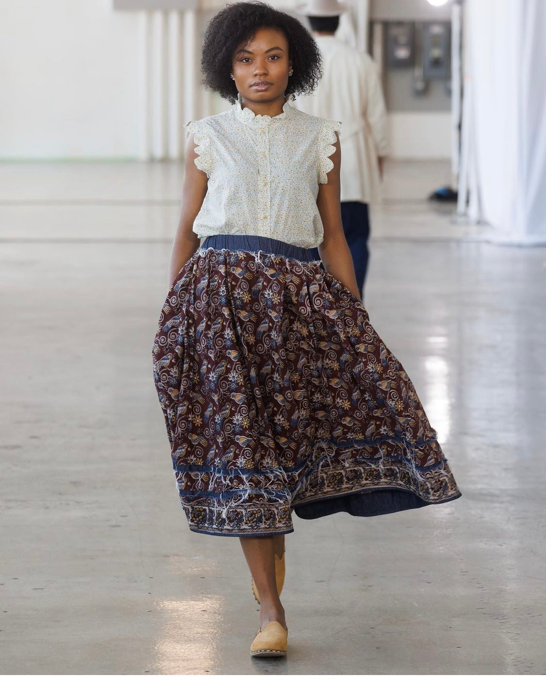 the maple flower earrings with rhodolite garnets - Paz Lifestyle 