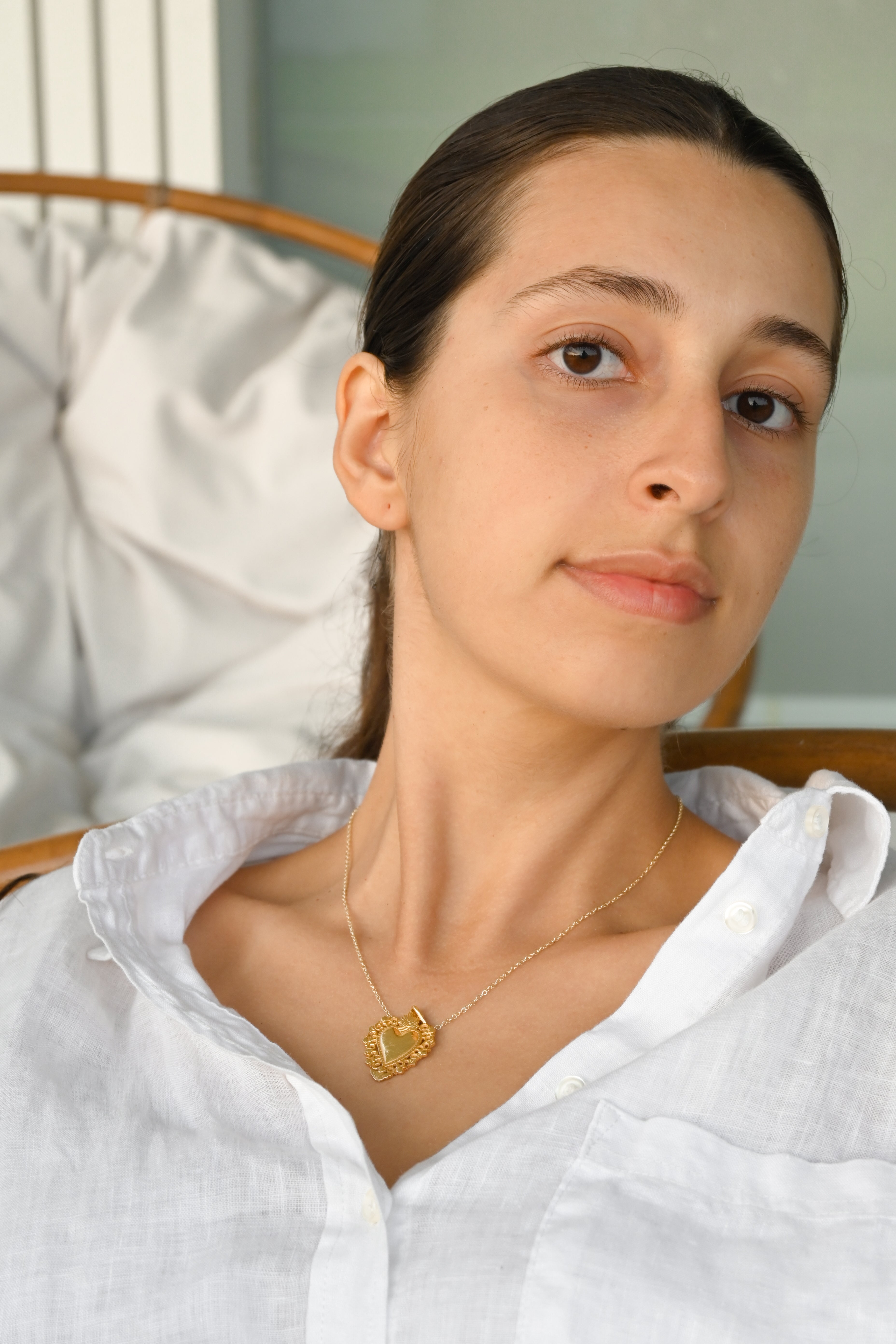 Colonial Pendant