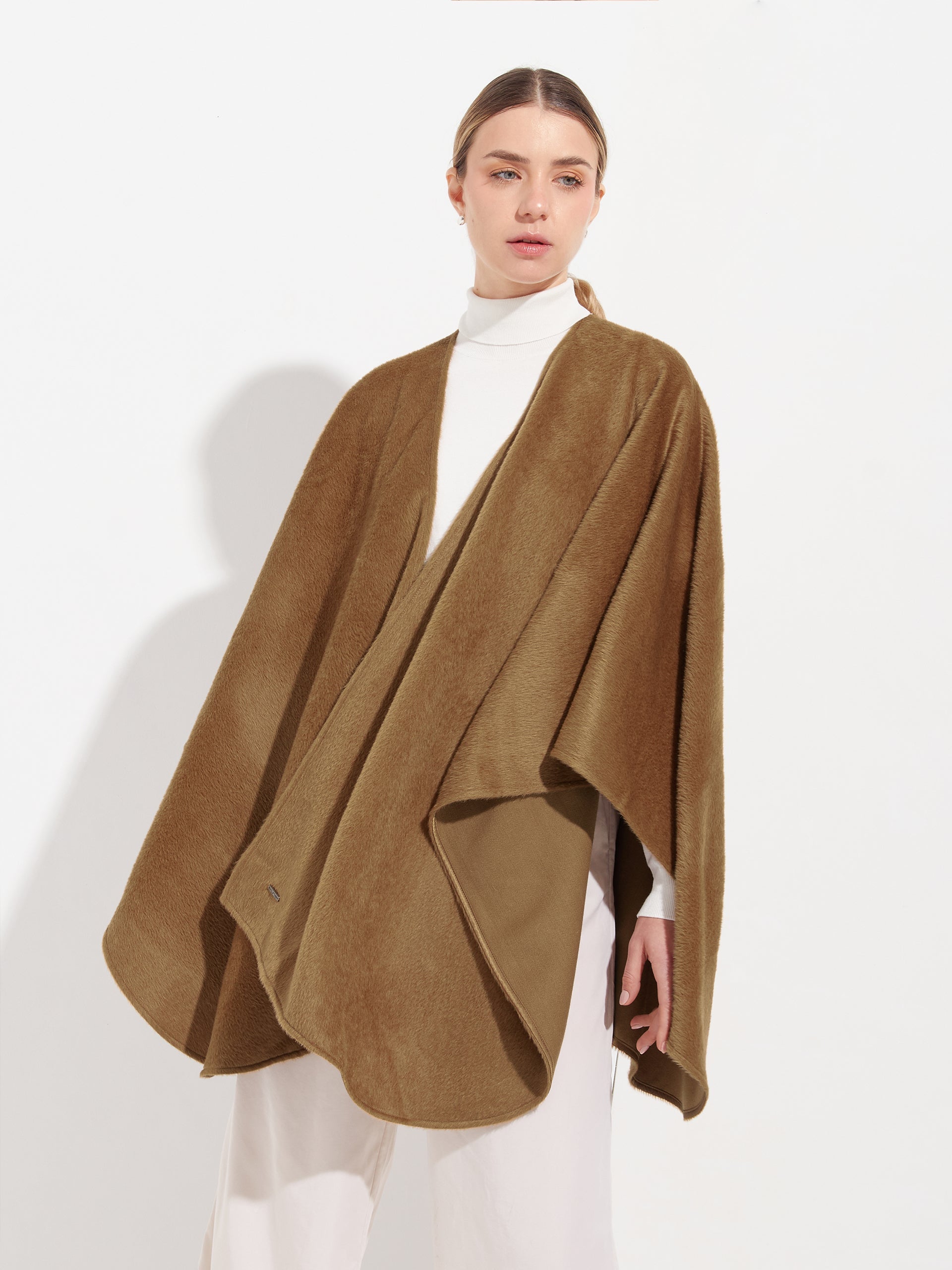 Agil  Baby Alpaca Color Brown