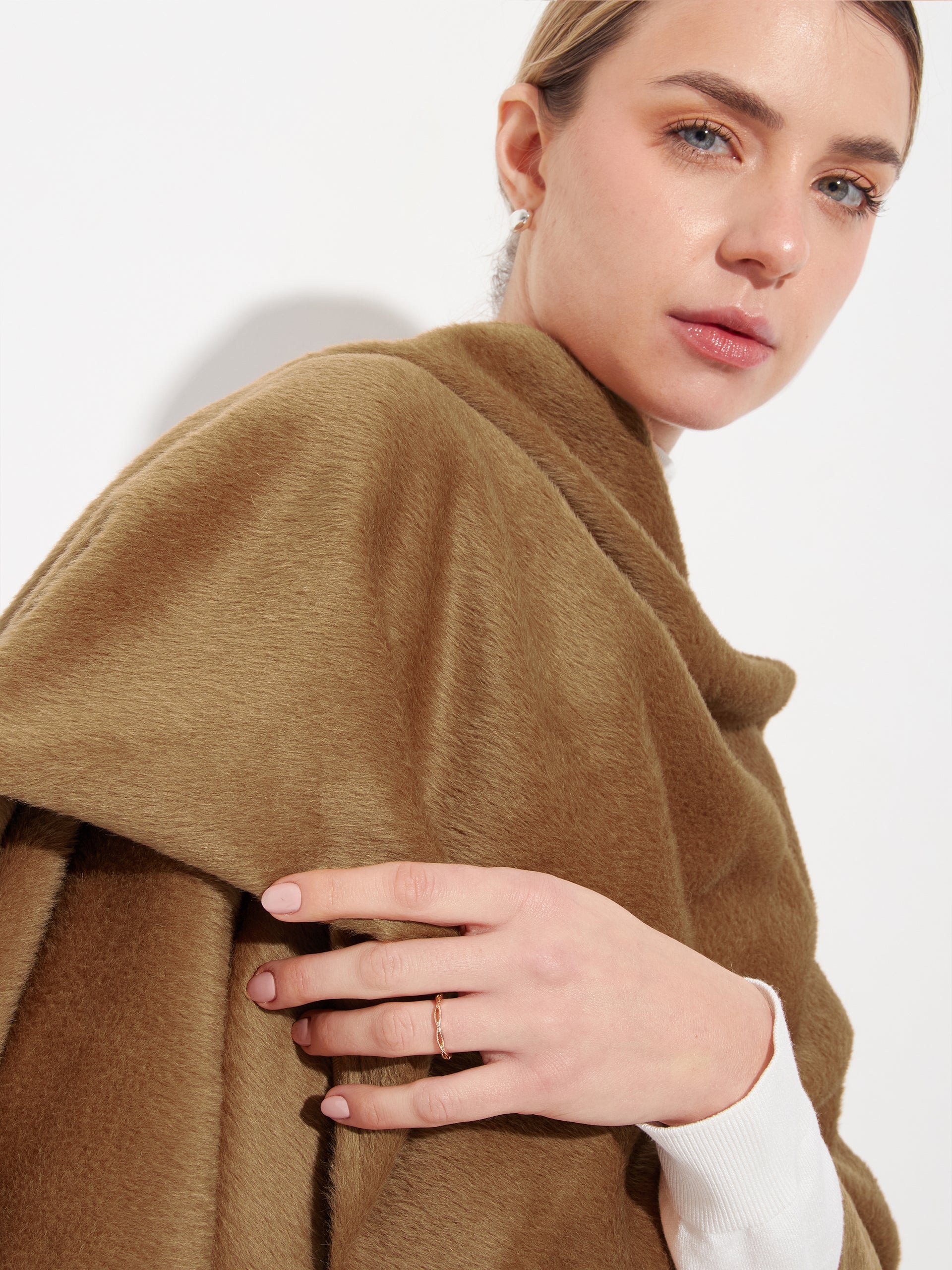 Agil  Baby Alpaca Color Brown