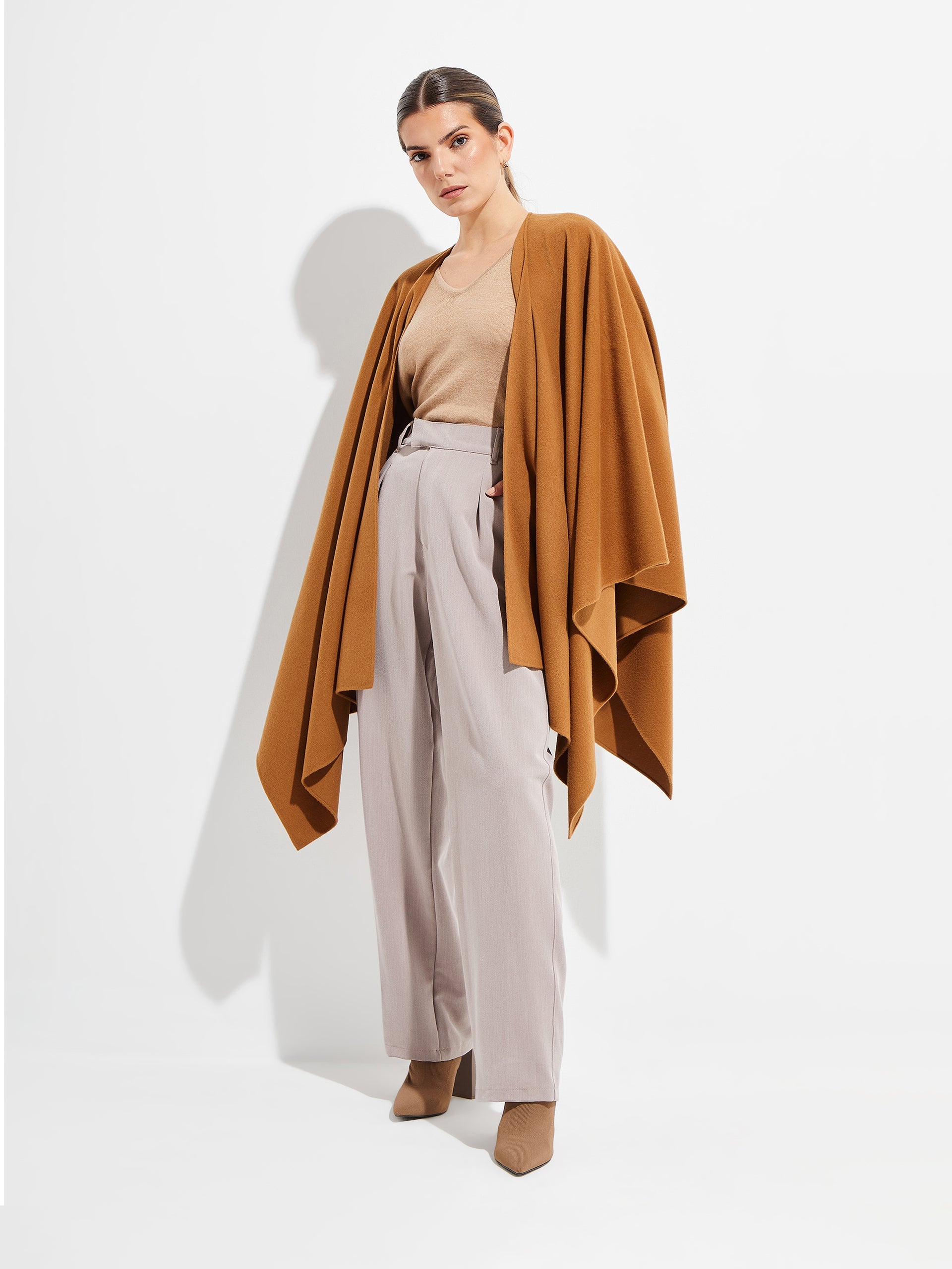 Betty Cape Vicuña Color Vicuna