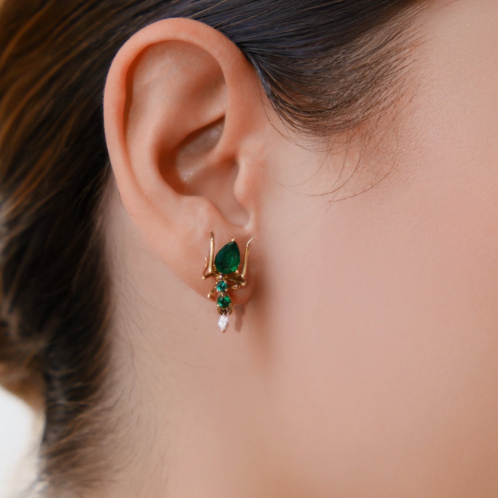 Kokoro Stud Earring Yellow Gold and Green Emeralds