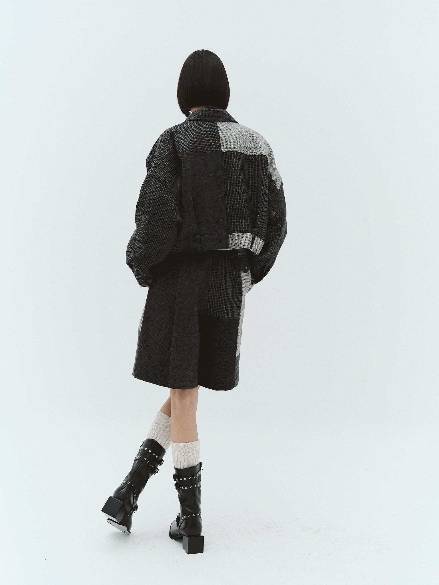 LUCILA Merino Wool Bermuda Shorts, Carbón | Pre-Order - Paz Lifestyle 