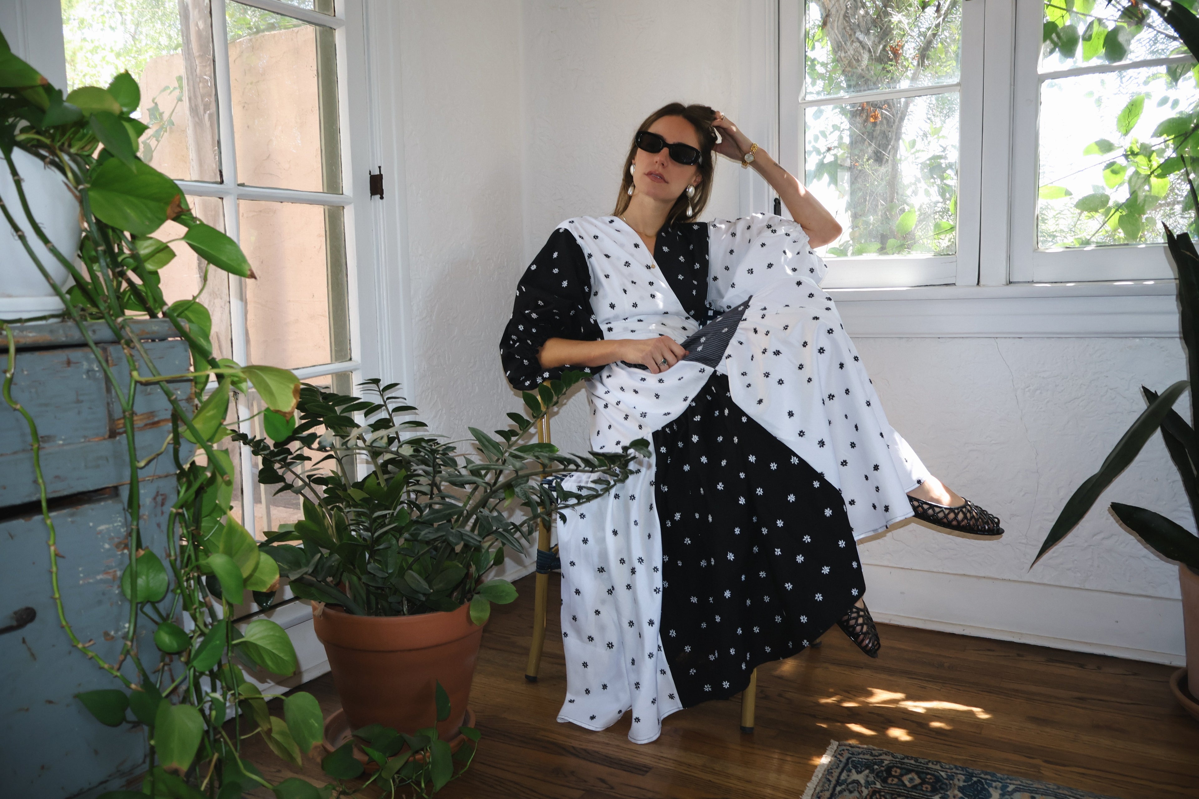 Calistoga Dress, Black & White Floral Embroidery - Paz Lifestyle 