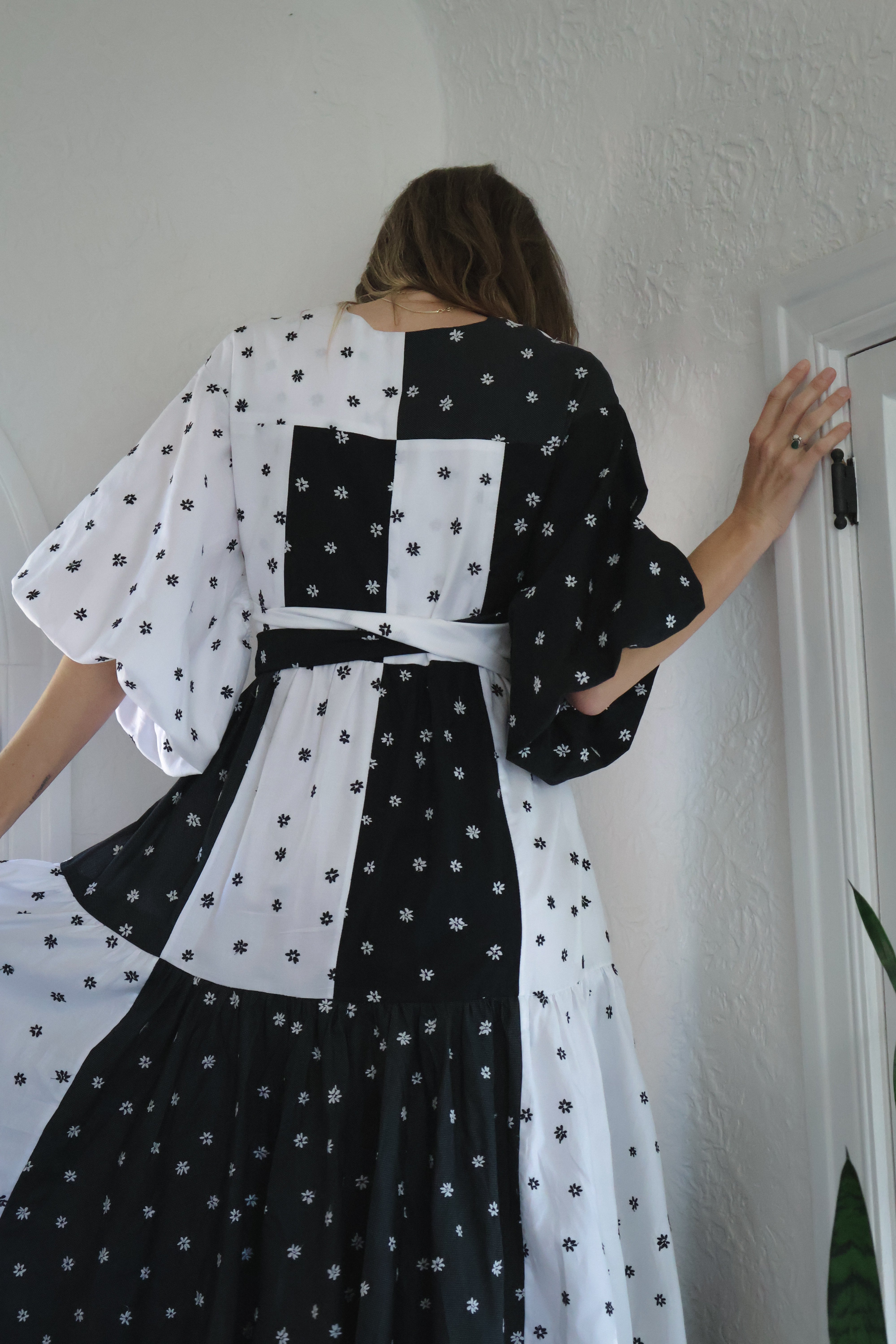 Calistoga Dress, Black & White Floral Embroidery - Paz Lifestyle 