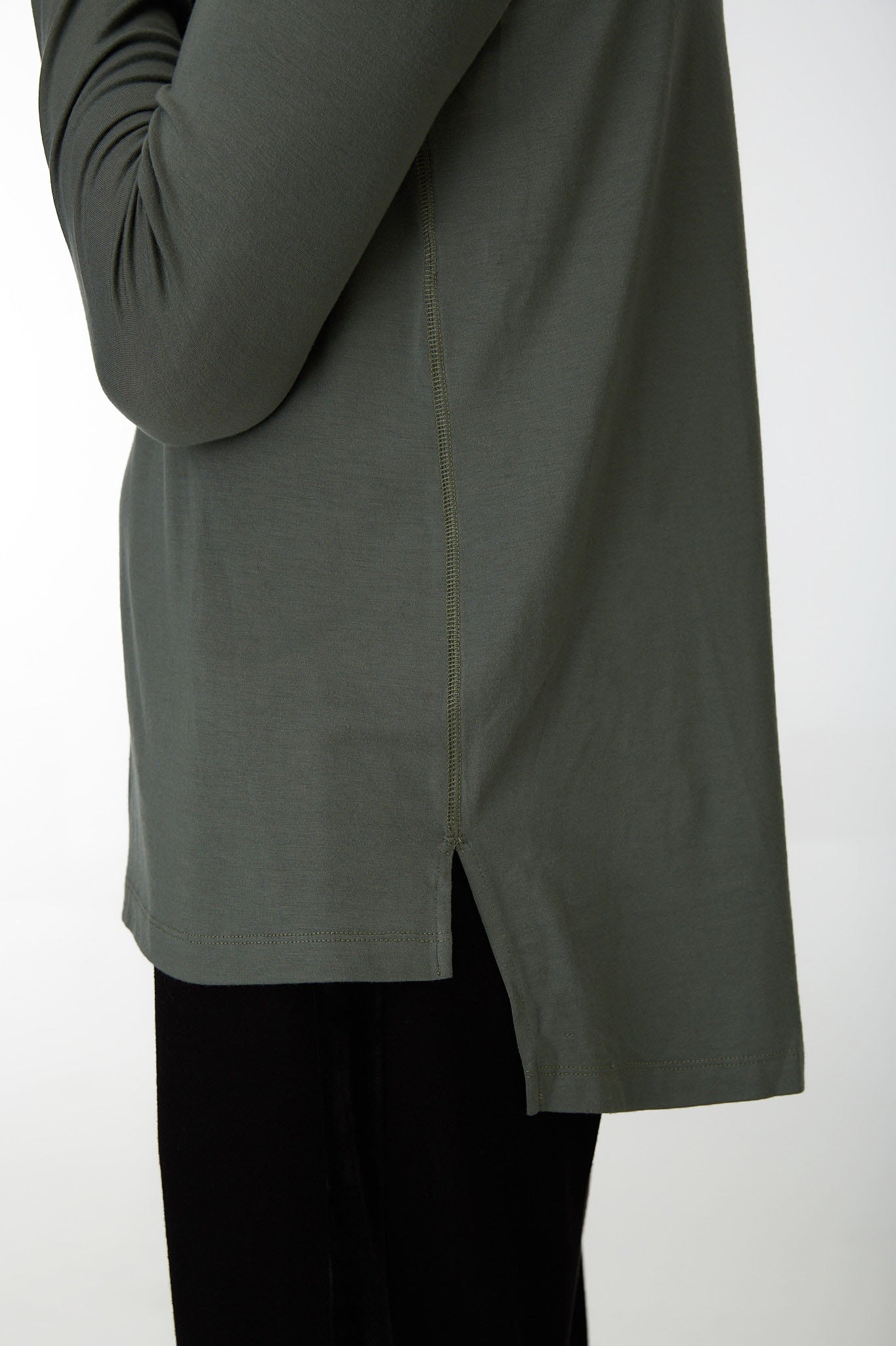 Echape Long Sleeve - Olive Green - Paz Lifestyle 