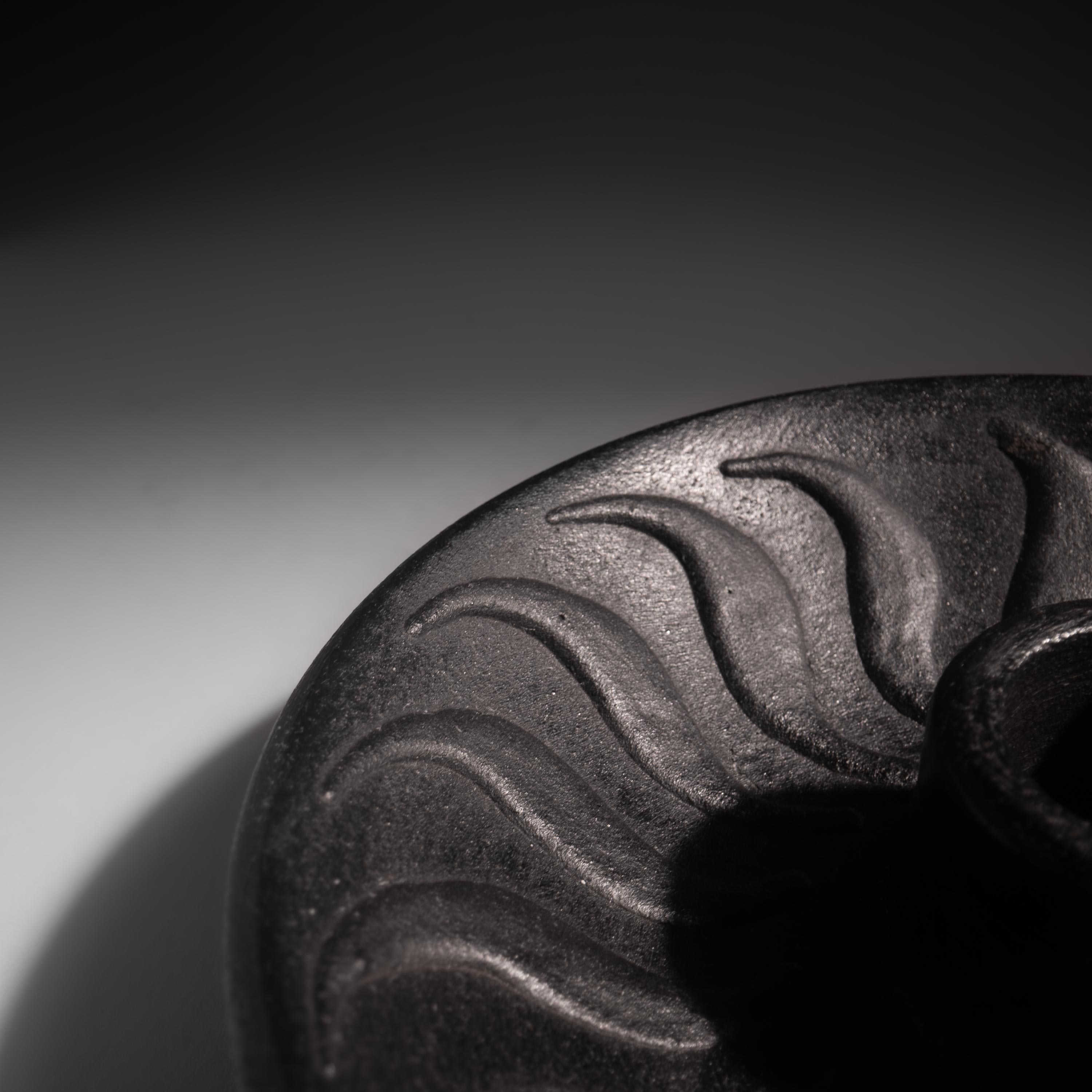 Palo Santo Holder Black Matte (with five Palo Santo Sticks) - Paz Lifestyle 