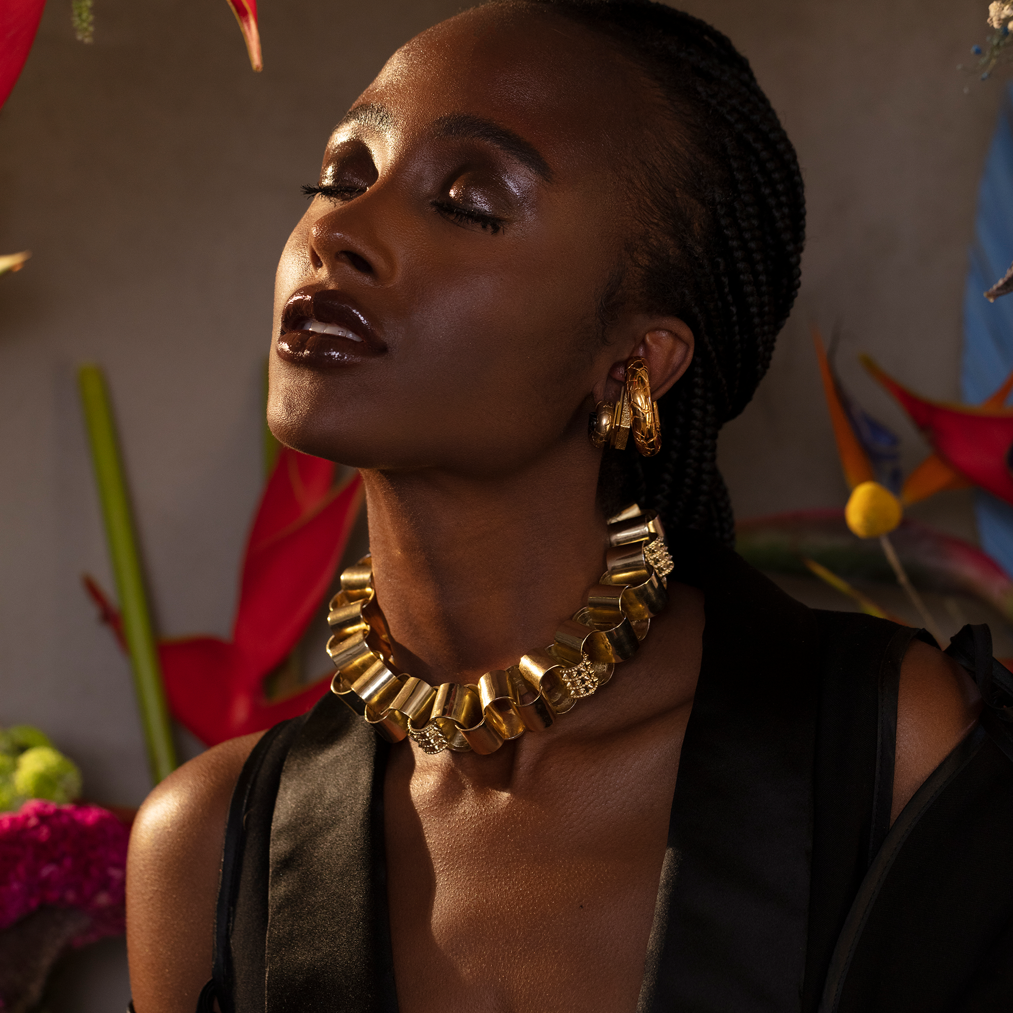 Beatrice Large Ear Cuff Yellow Gold - Paz Lifestyle 