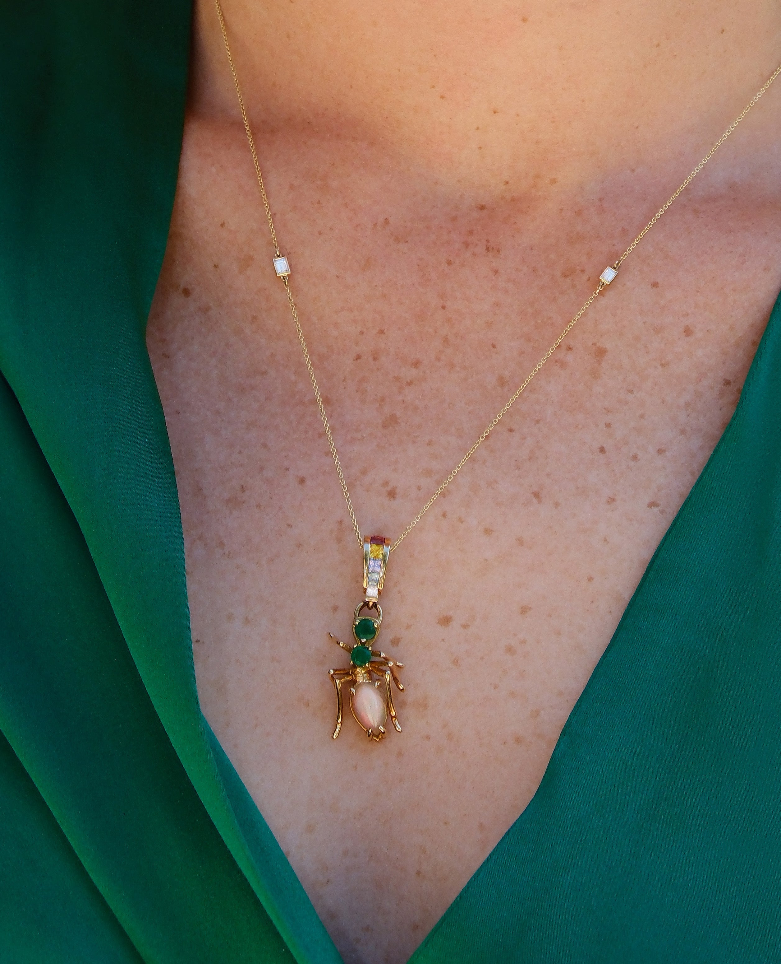 Kokoro Pendant Yellow Gold and Opal - Paz Lifestyle 