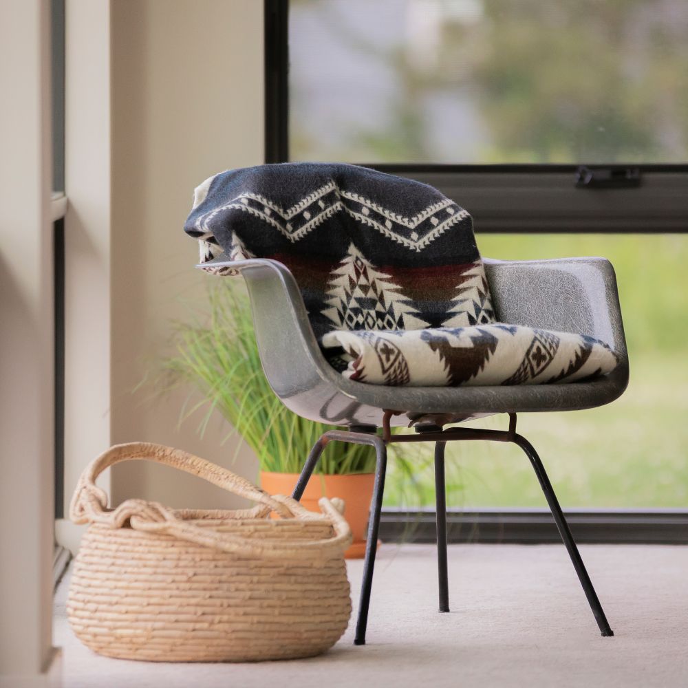 Yachana Collection - Handwoven Reversible Brown Red Wave Alpaca Throw Blanket From Ecuador